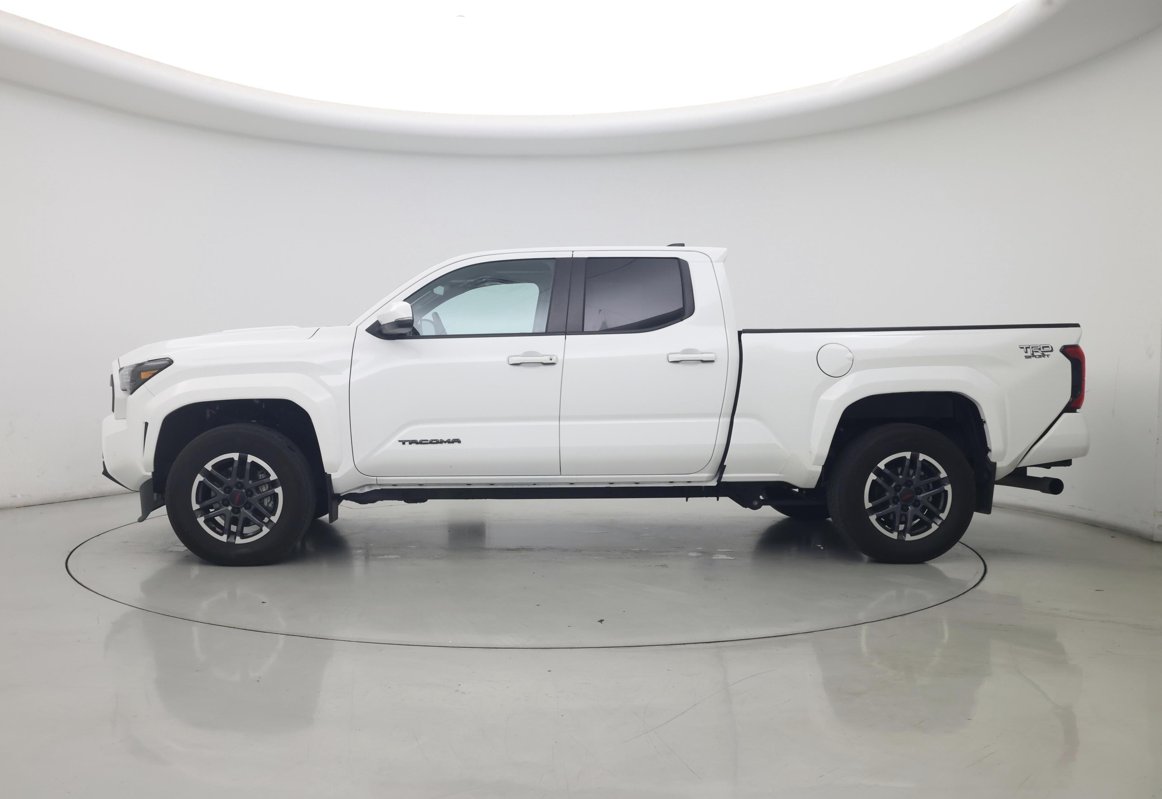 Thumbnail: 2024 Toyota Tacoma - 3