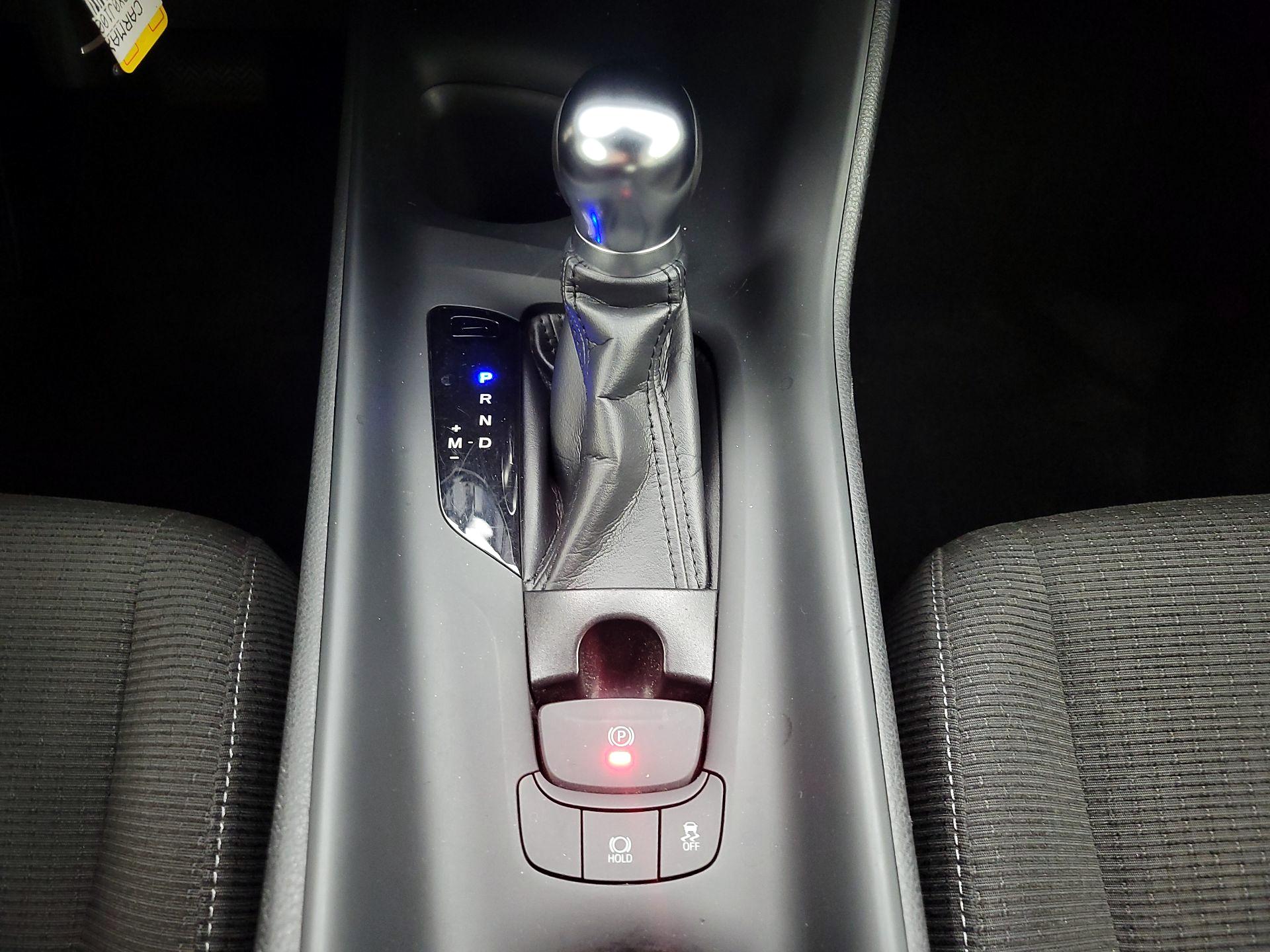 Thumbnail: 2018 Toyota C-HR - 17