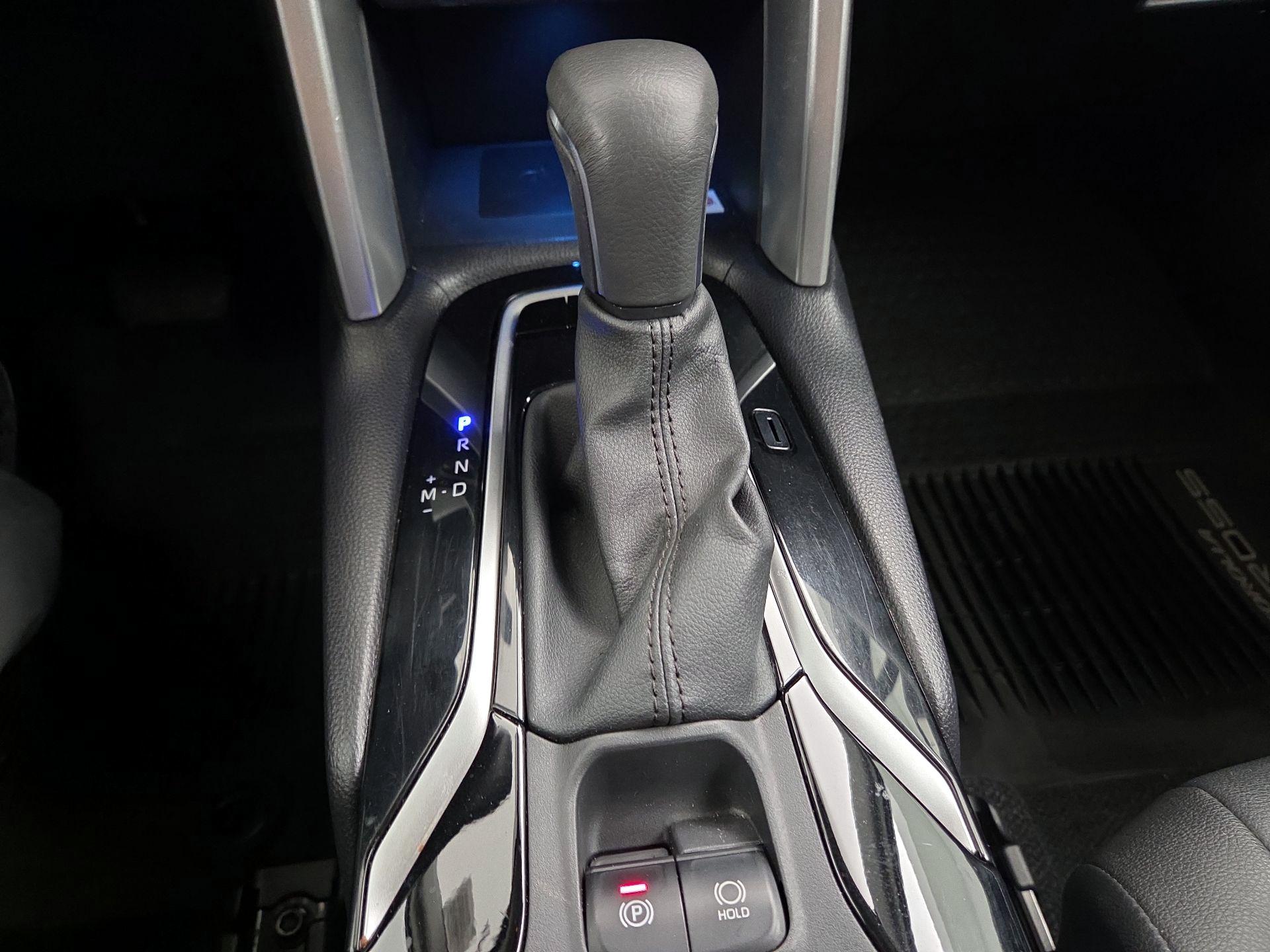 Thumbnail: 2022 Toyota Corolla Cross - 17