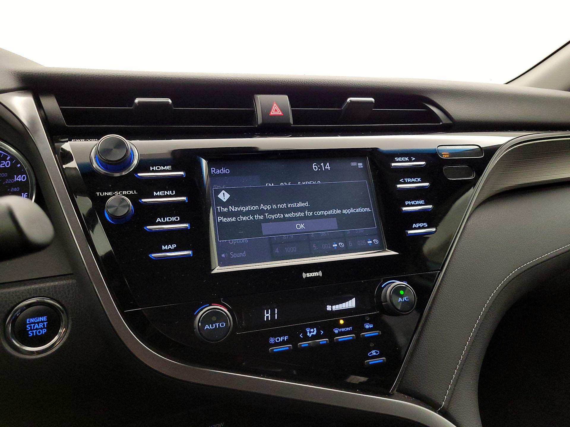 Thumbnail: 2020 Toyota Camry - 14