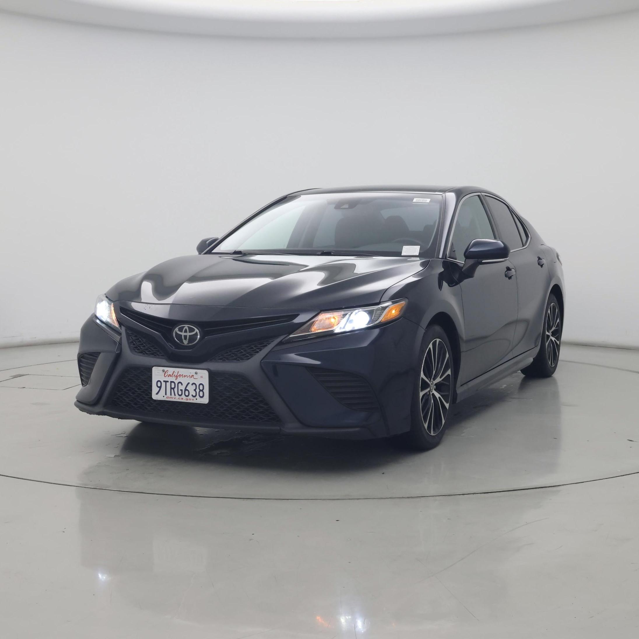 Thumbnail: 2020 Toyota Camry - 4