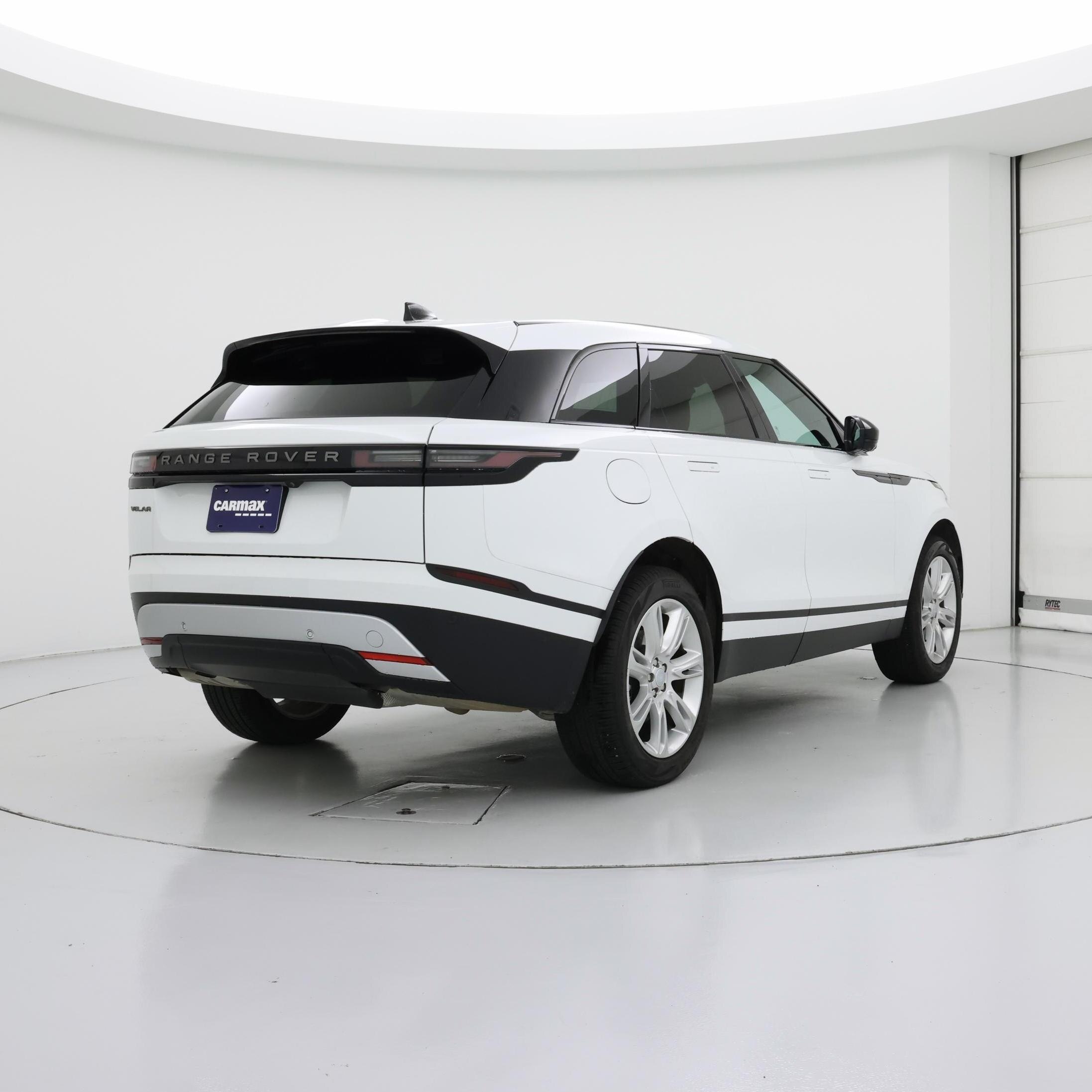 Thumbnail: 2026 Land Rover Range Rover Velar - 8