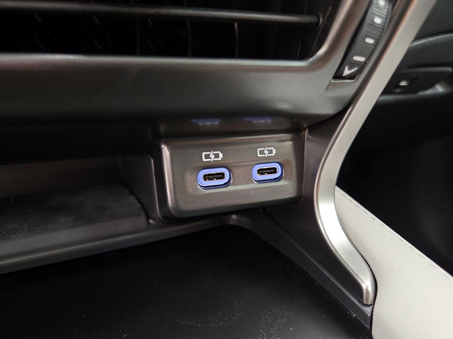 Thumbnail: 2024 Lexus RX - 18