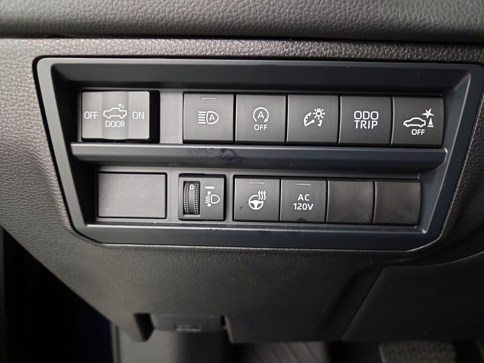 Thumbnail: 2025 Toyota Tundra - 13