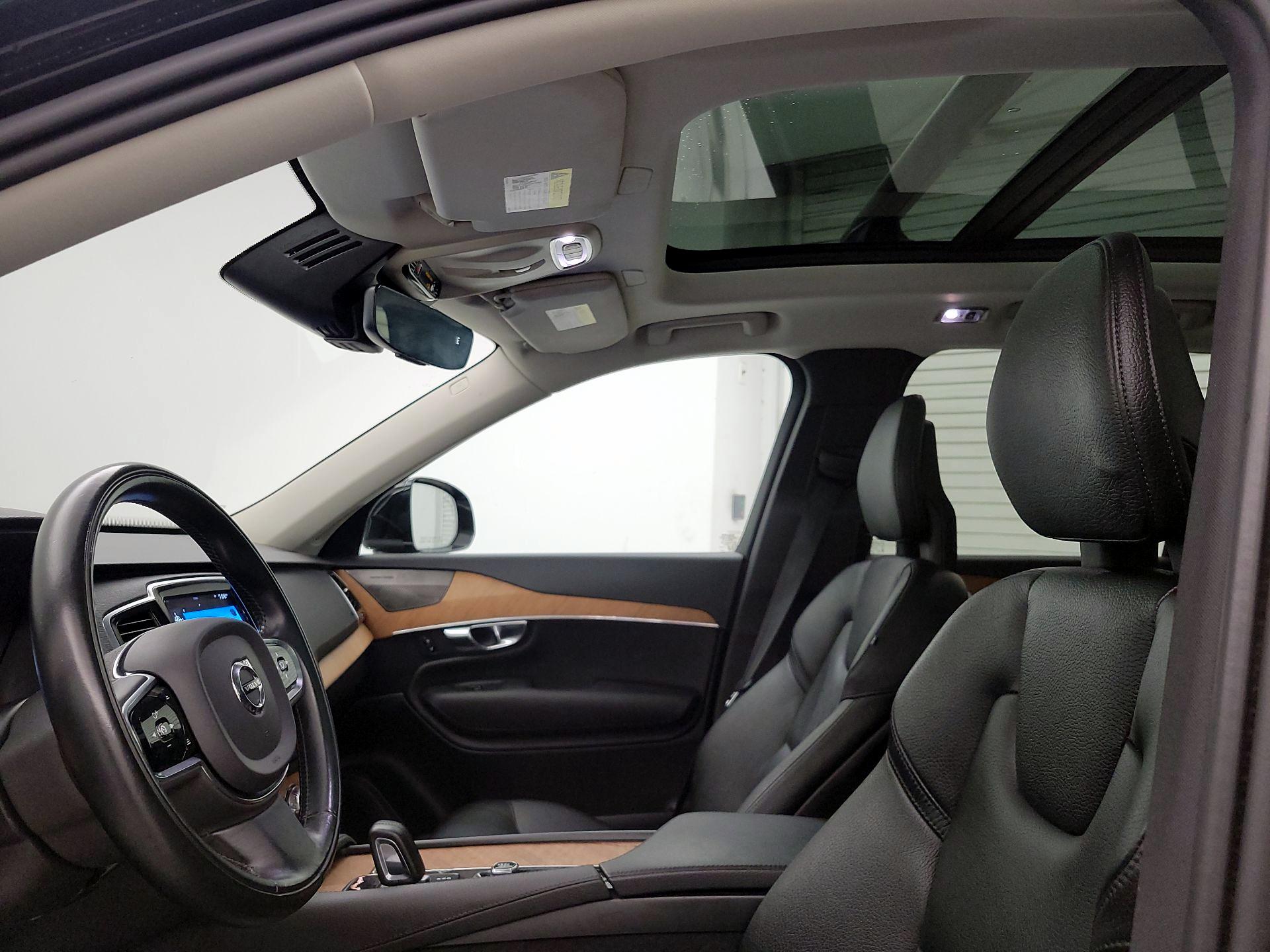 Thumbnail: 2021 Volvo XC90 - 20