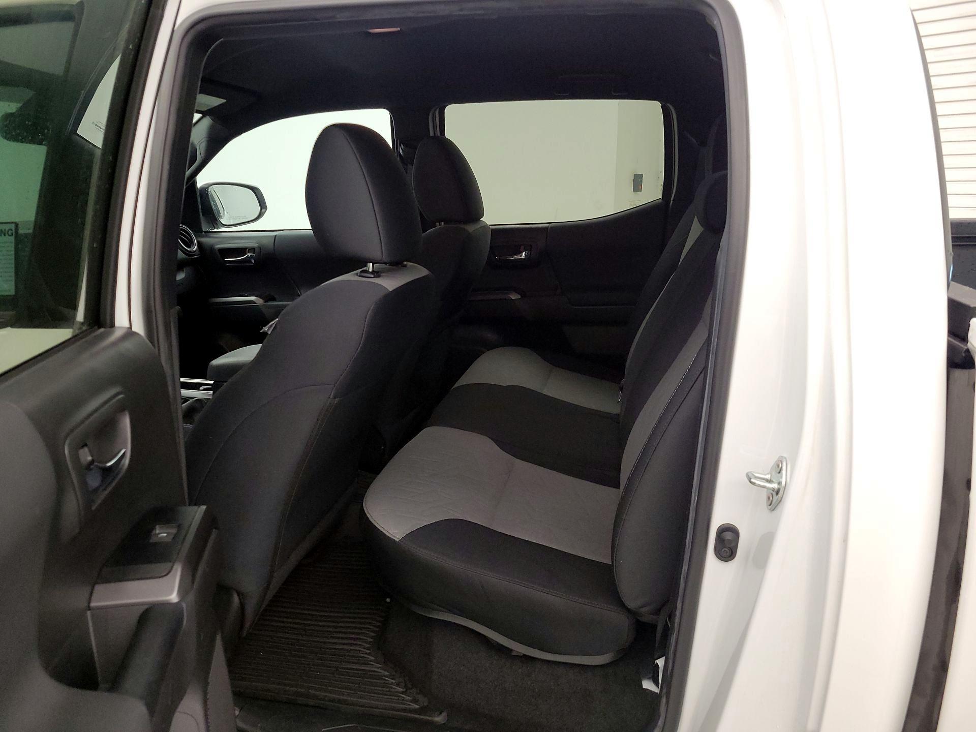 Thumbnail: 2023 Toyota Tacoma - 19