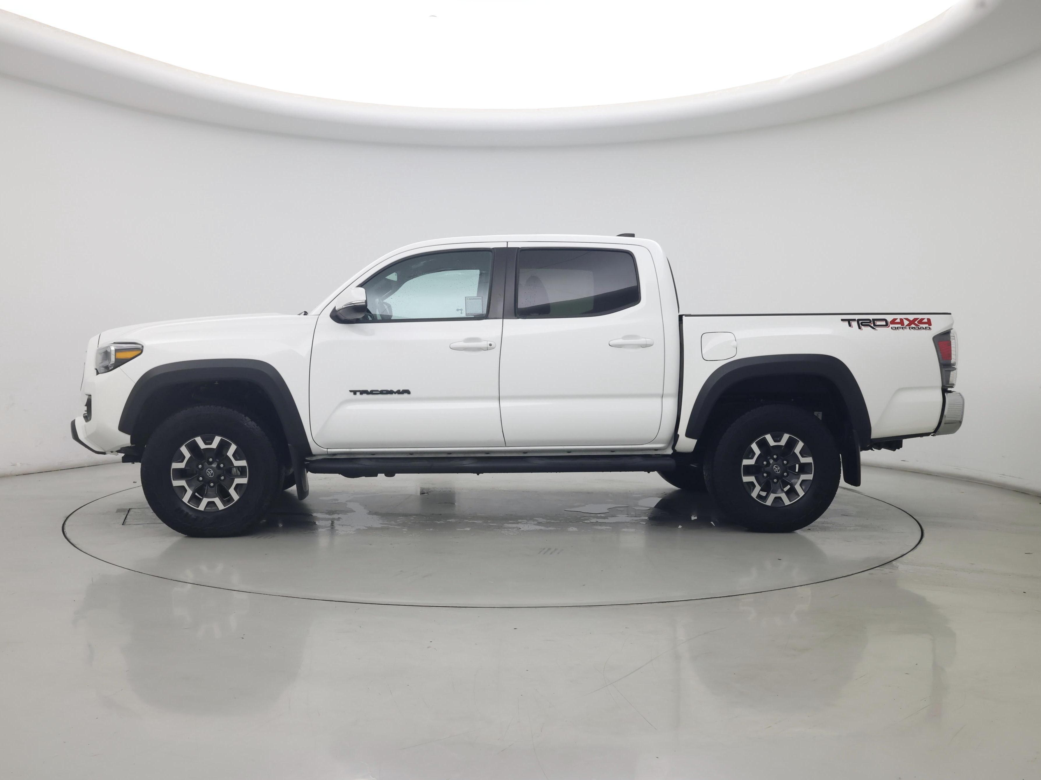 Thumbnail: 2023 Toyota Tacoma - 3