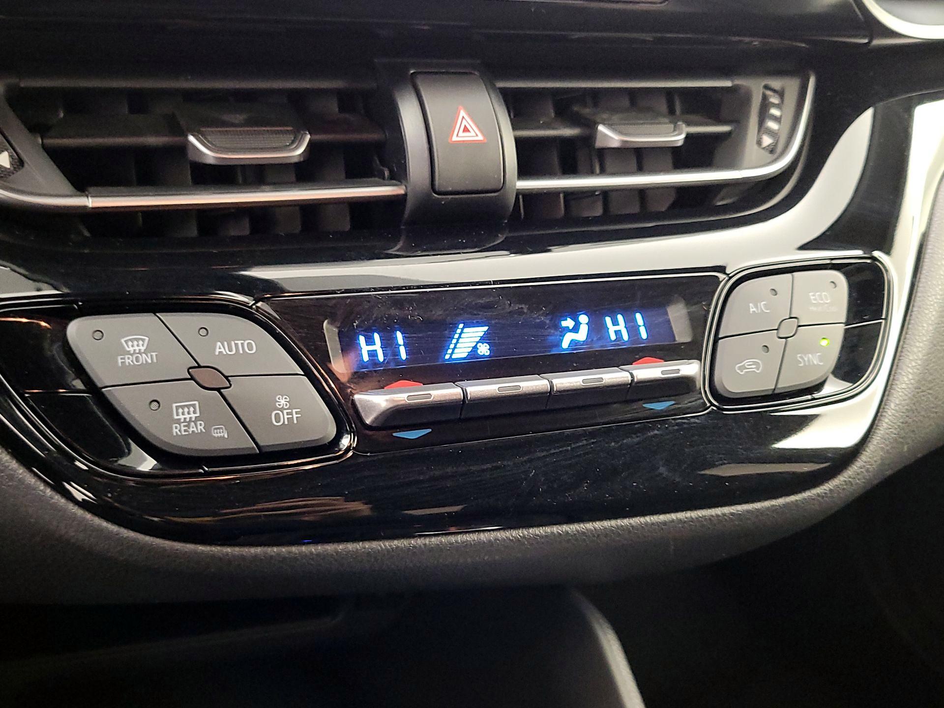 Thumbnail: 2019 Toyota C-HR - 16