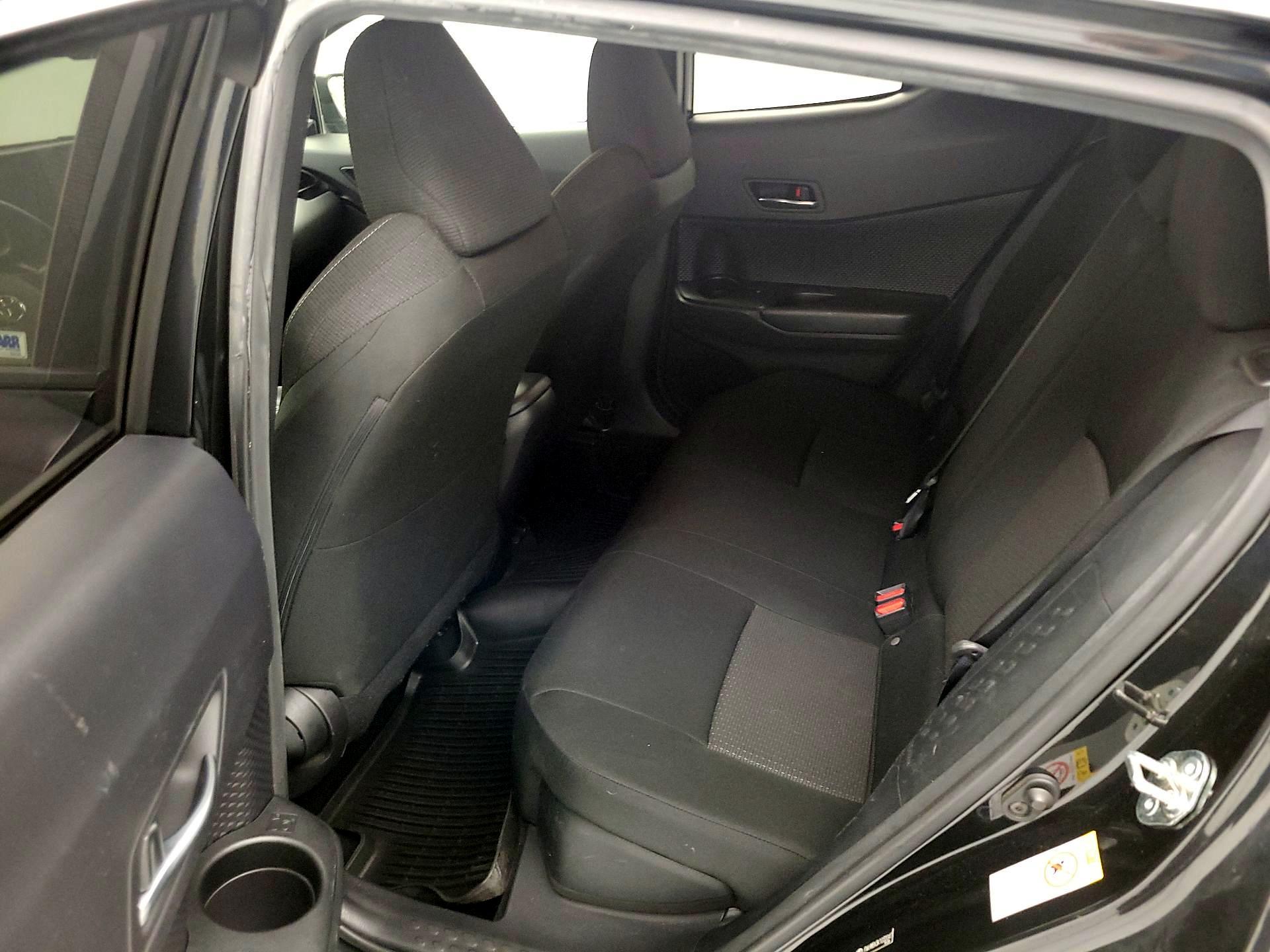 Thumbnail: 2019 Toyota C-HR - 18