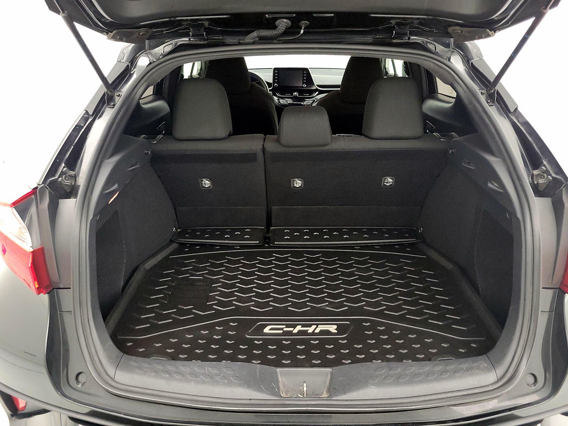 Thumbnail: 2019 Toyota C-HR - 19