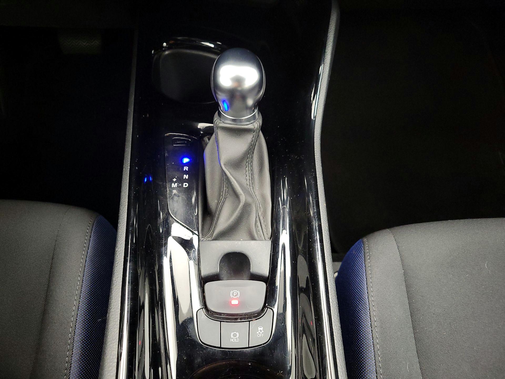 Thumbnail: 2021 Toyota C-HR - 18