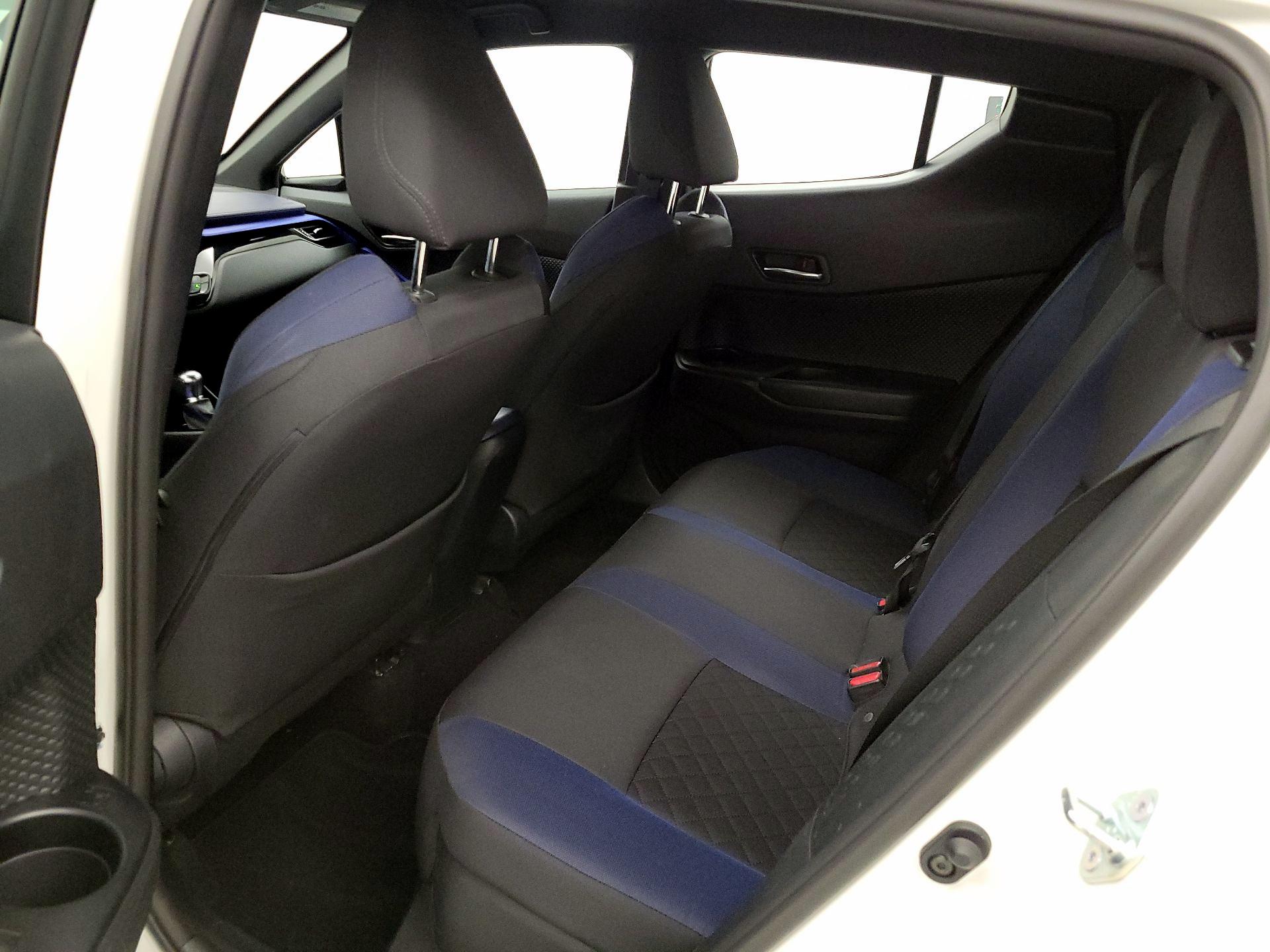 Thumbnail: 2021 Toyota C-HR - 20