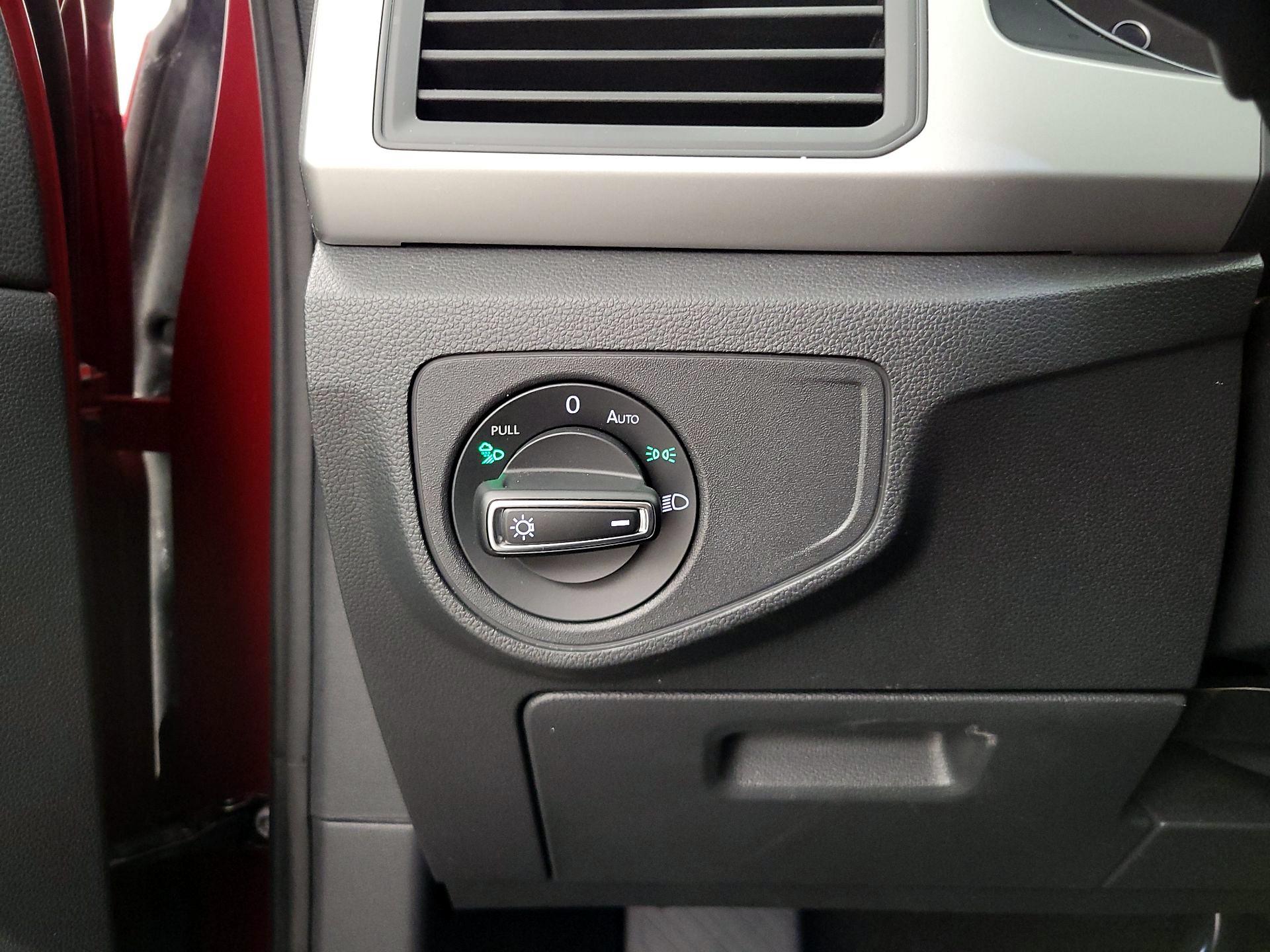 Thumbnail: 2021 Volkswagen Atlas - 13