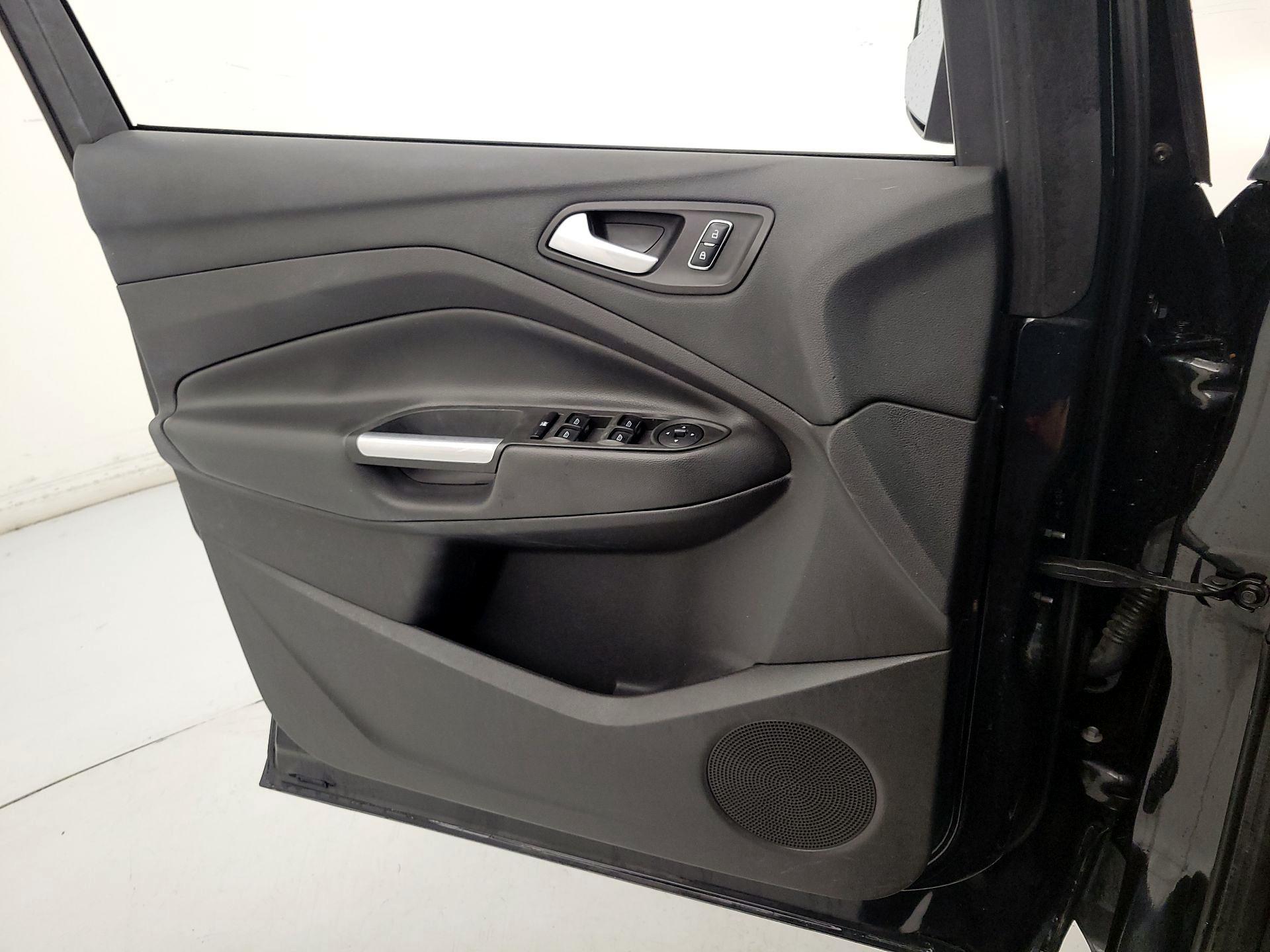 Thumbnail: 2015 Ford Escape - 12