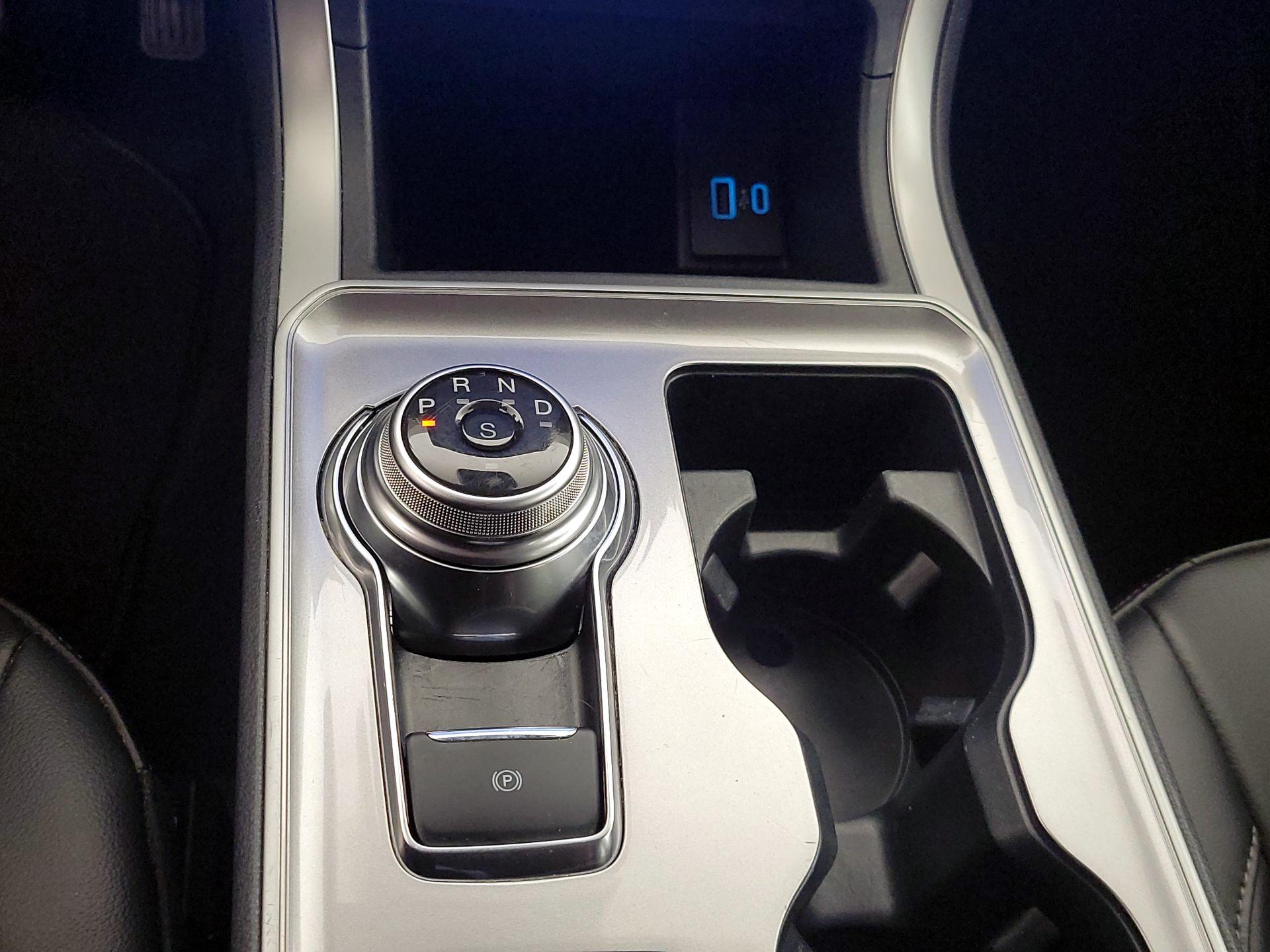 Thumbnail: 2024 Ford Edge - 17