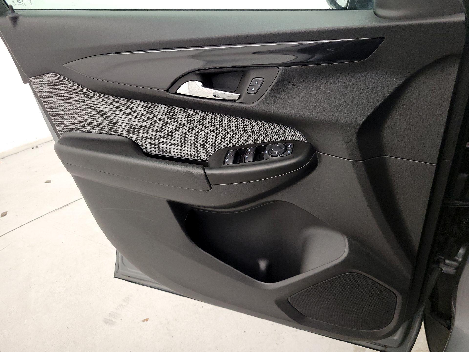 Thumbnail: 2024 Chevrolet TrailBlazer - 12