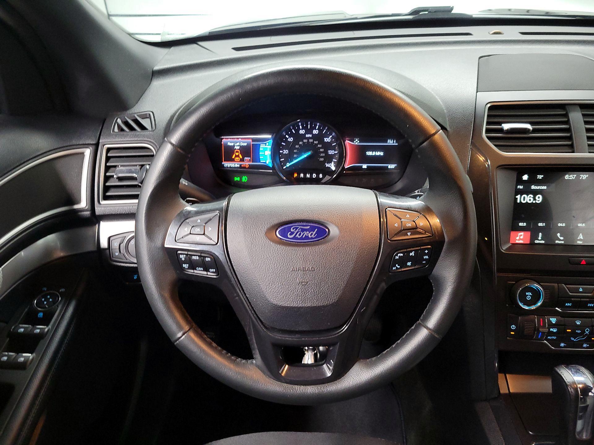 Thumbnail: 2017 Ford Explorer - 10