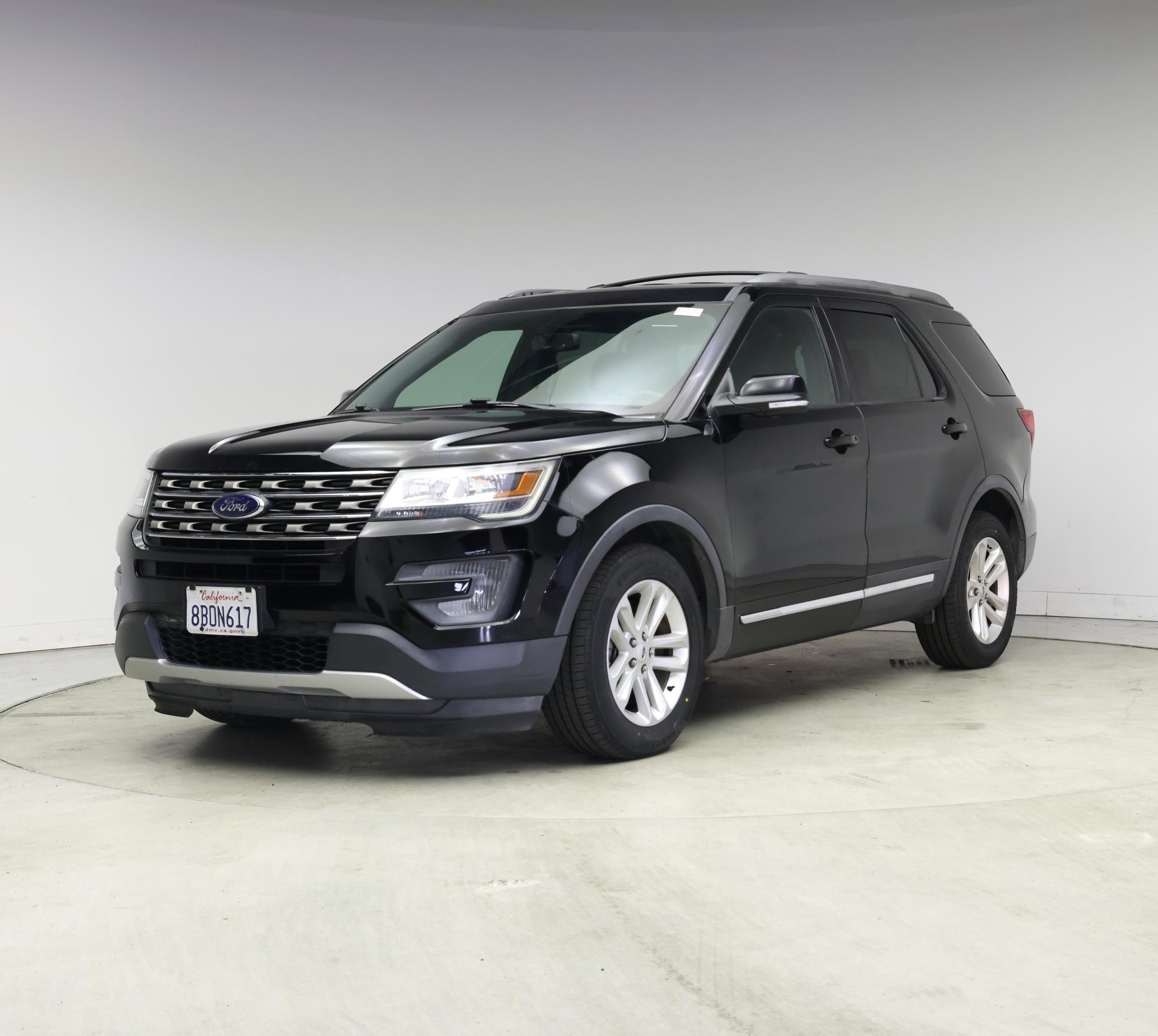 Thumbnail: 2017 Ford Explorer - 4