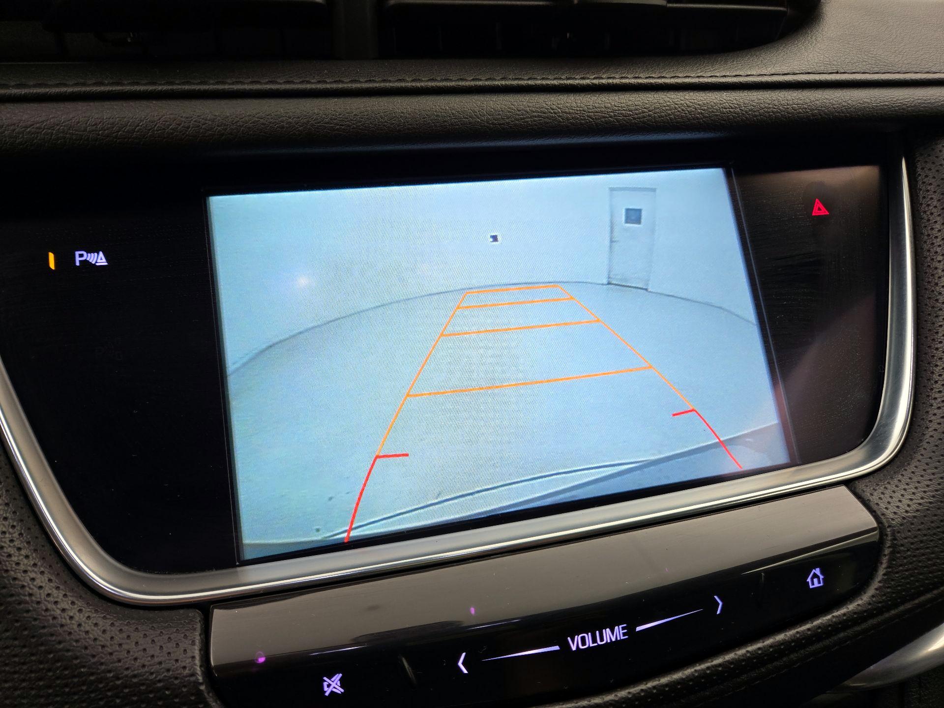 Thumbnail: 2017 Cadillac XT5 - 15