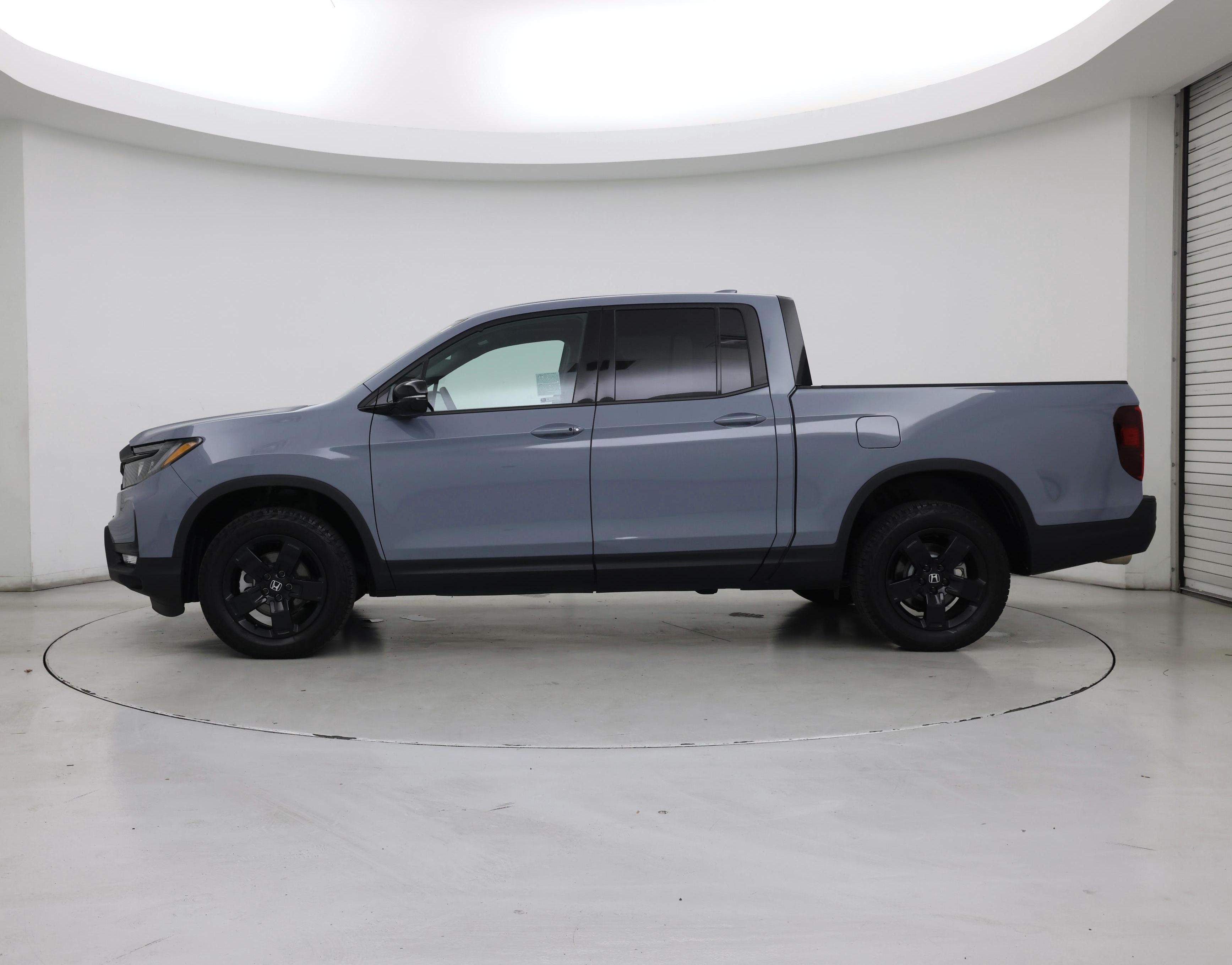 Thumbnail: 2025 Honda Ridgeline - 3