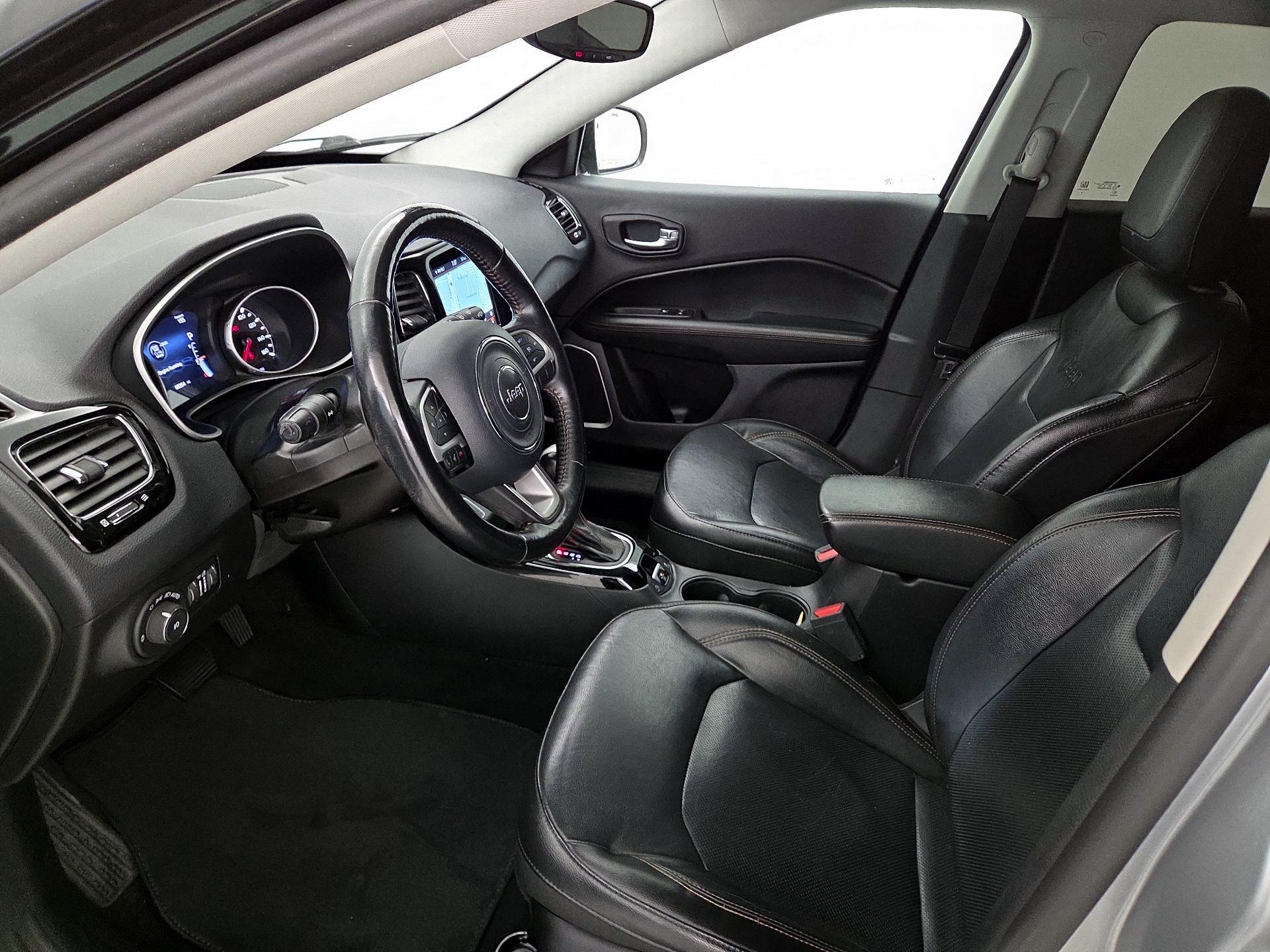 Thumbnail: 2018 Jeep Compass - 11