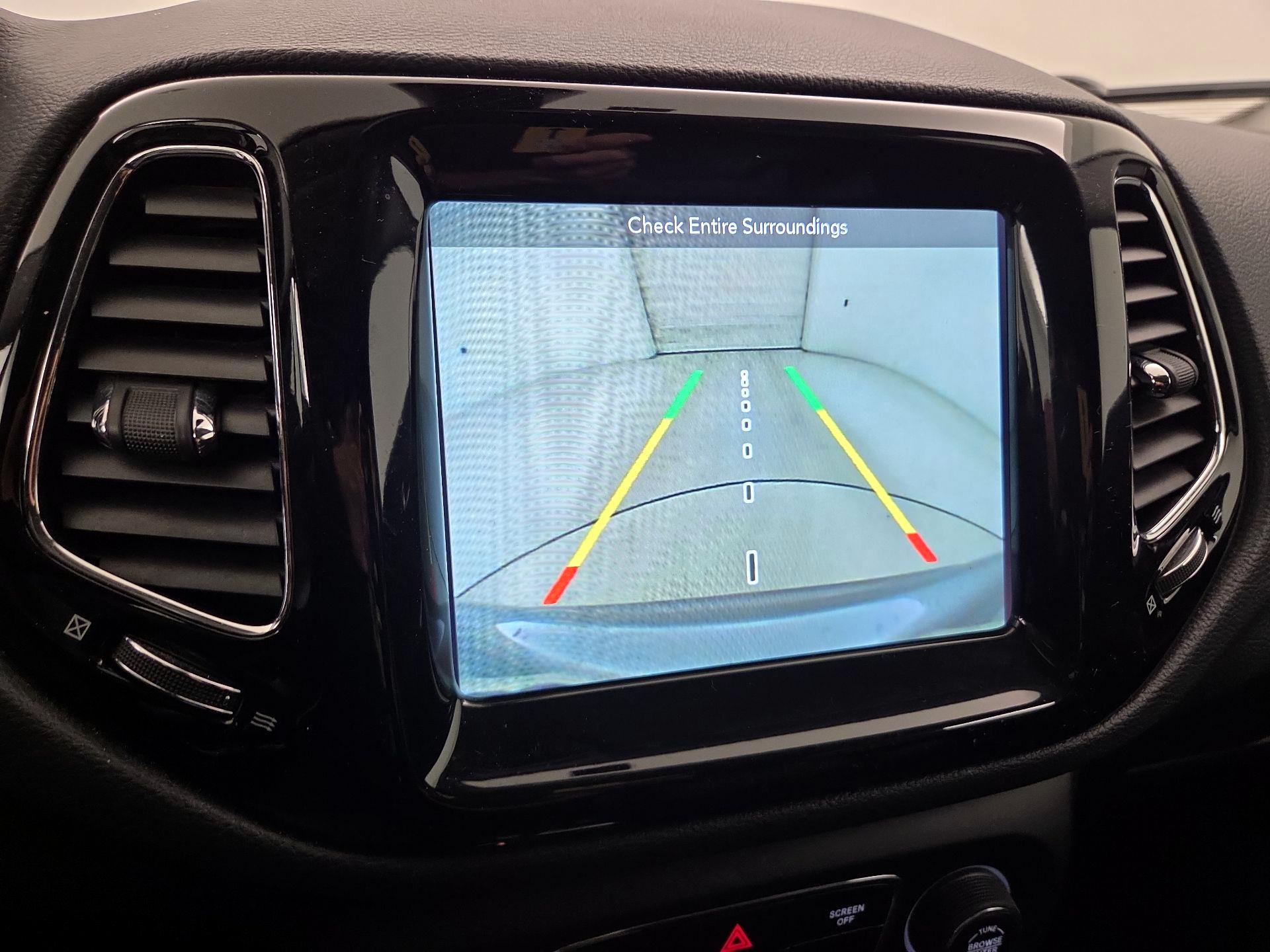 Thumbnail: 2018 Jeep Compass - 15