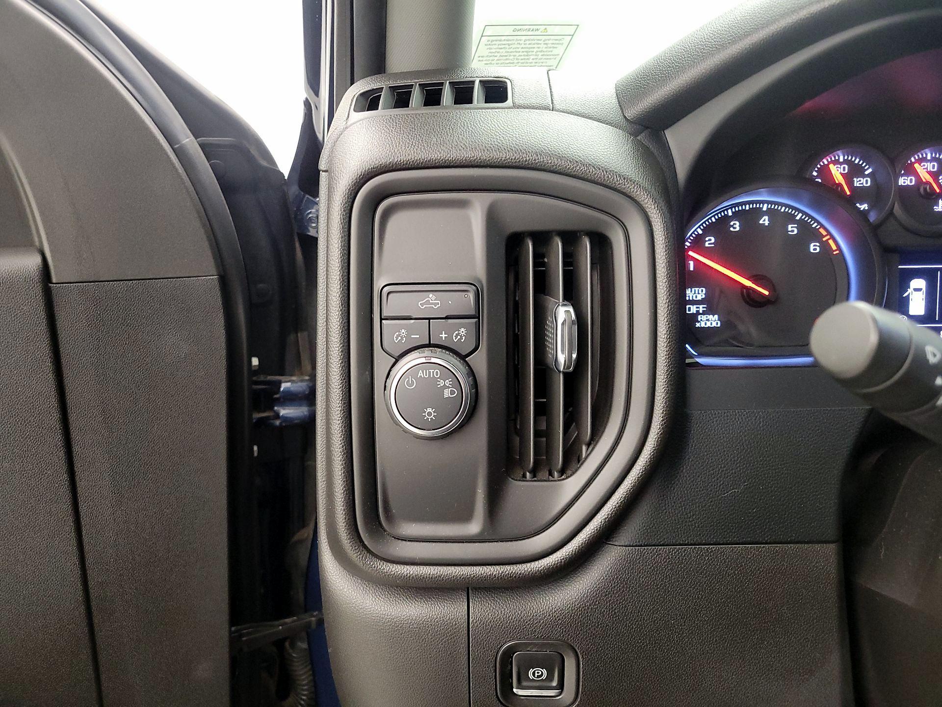 Thumbnail: 2022 Chevrolet Silverado 1500 - 13