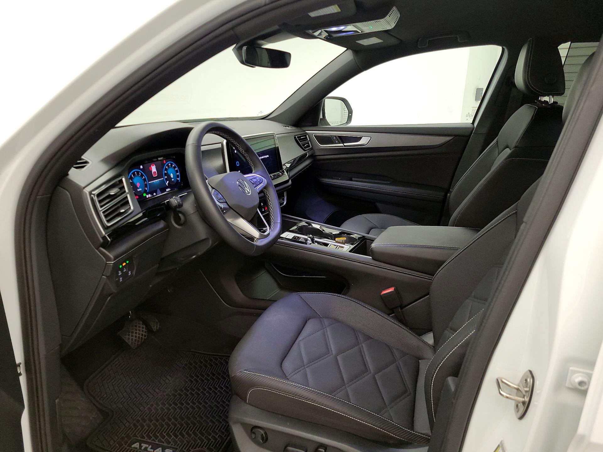 Thumbnail: 2024 Volkswagen Atlas - 11