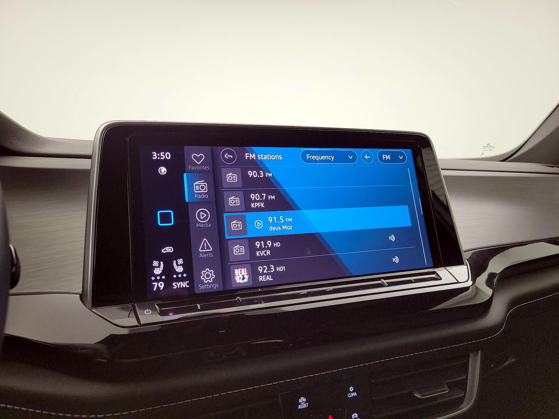 Thumbnail: 2024 Volkswagen Atlas - 16