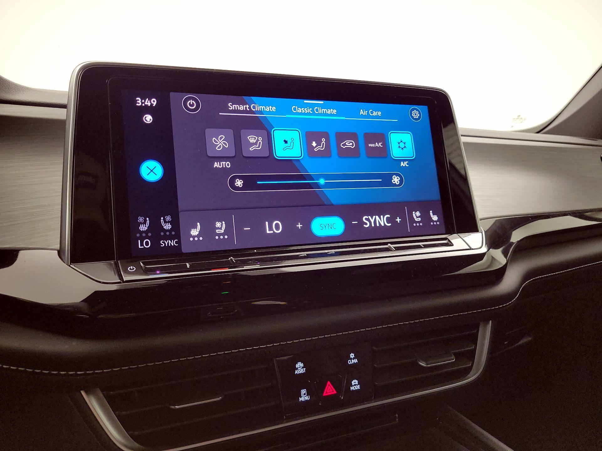 Thumbnail: 2024 Volkswagen Atlas - 17