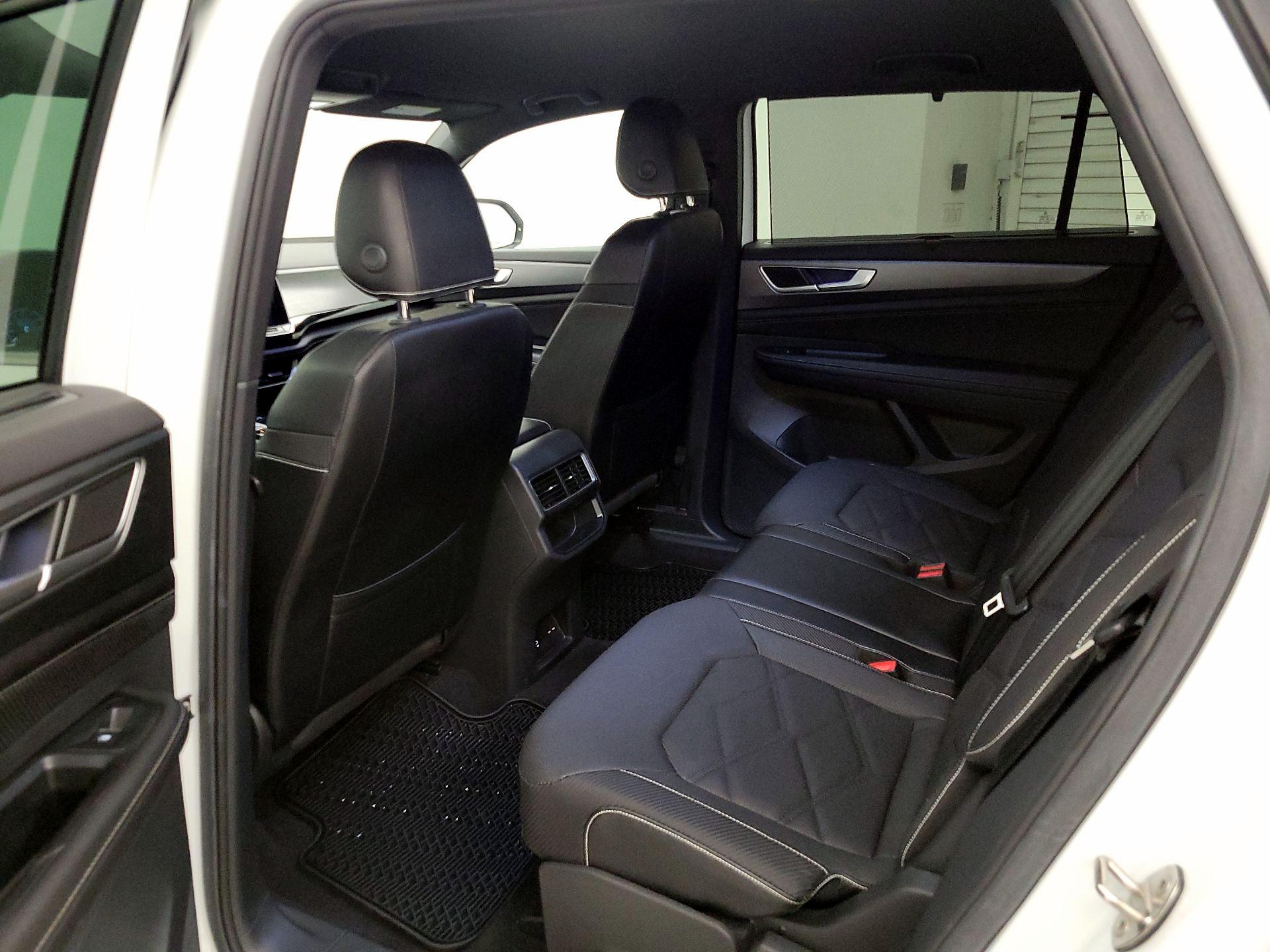 Thumbnail: 2024 Volkswagen Atlas - 20