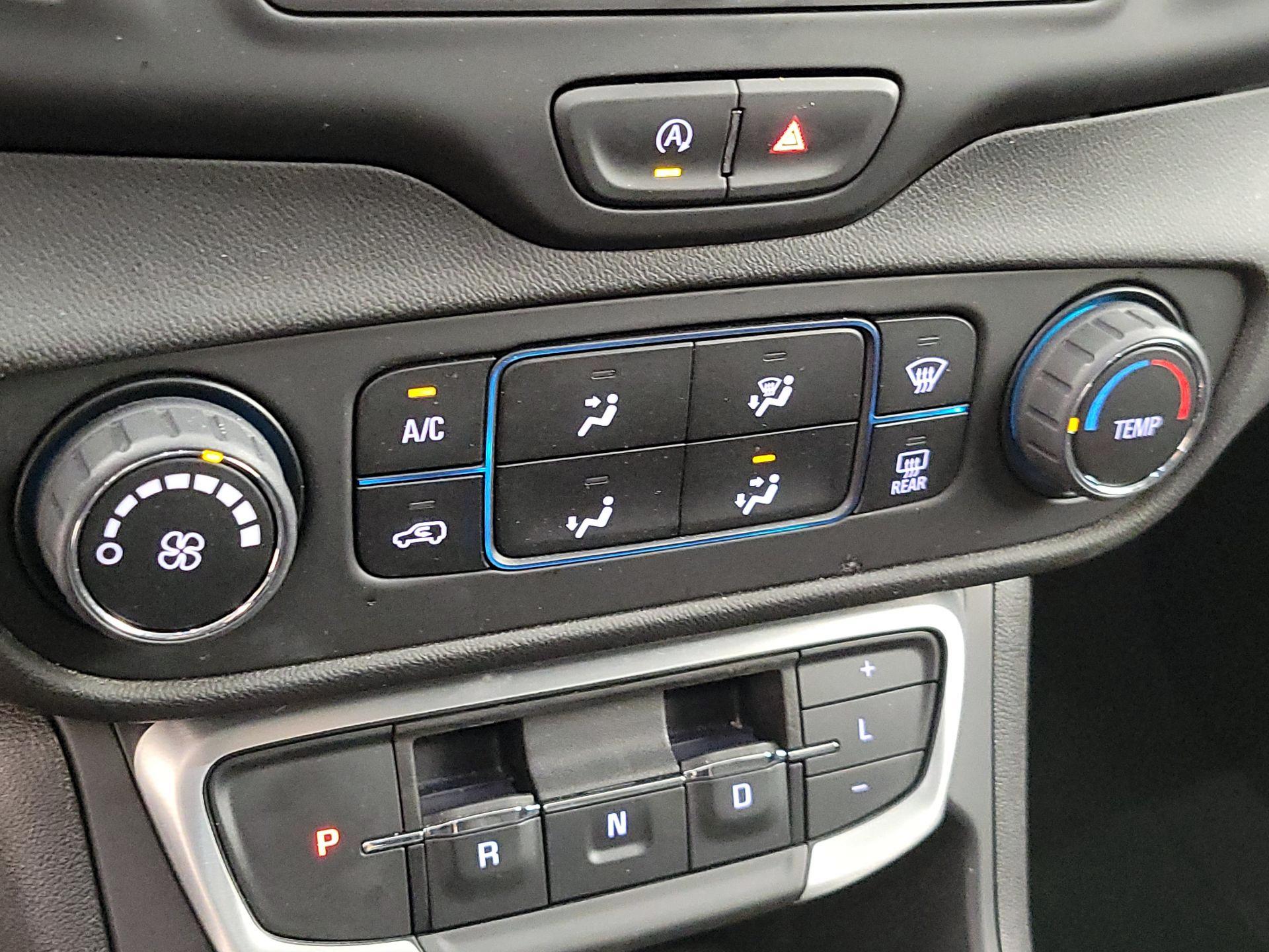 Thumbnail: 2024 GMC Terrain - 16