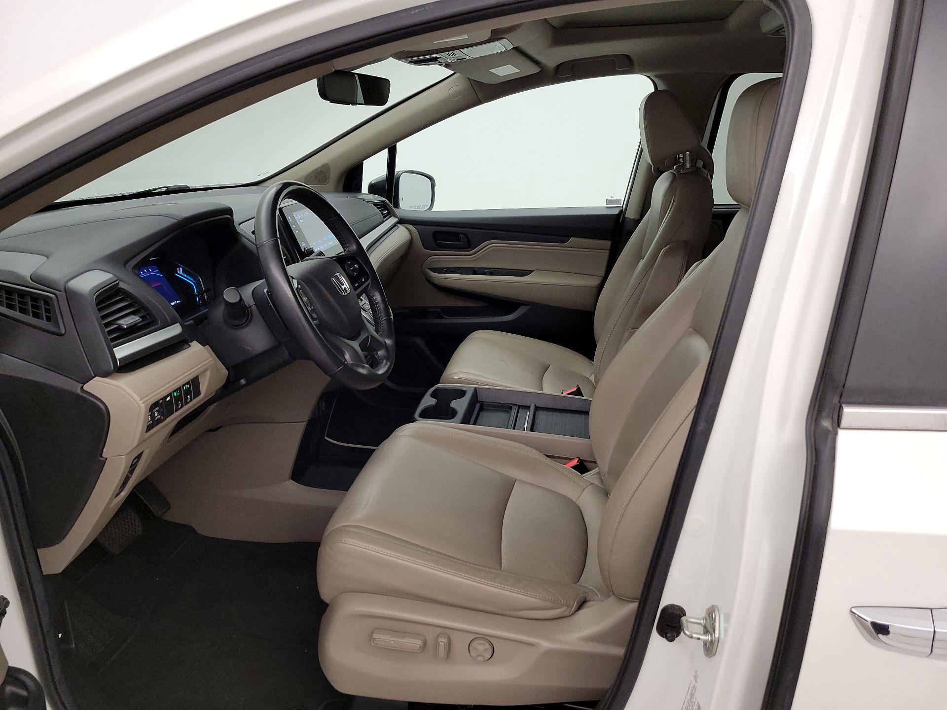 Thumbnail: 2019 Honda Odyssey - 11