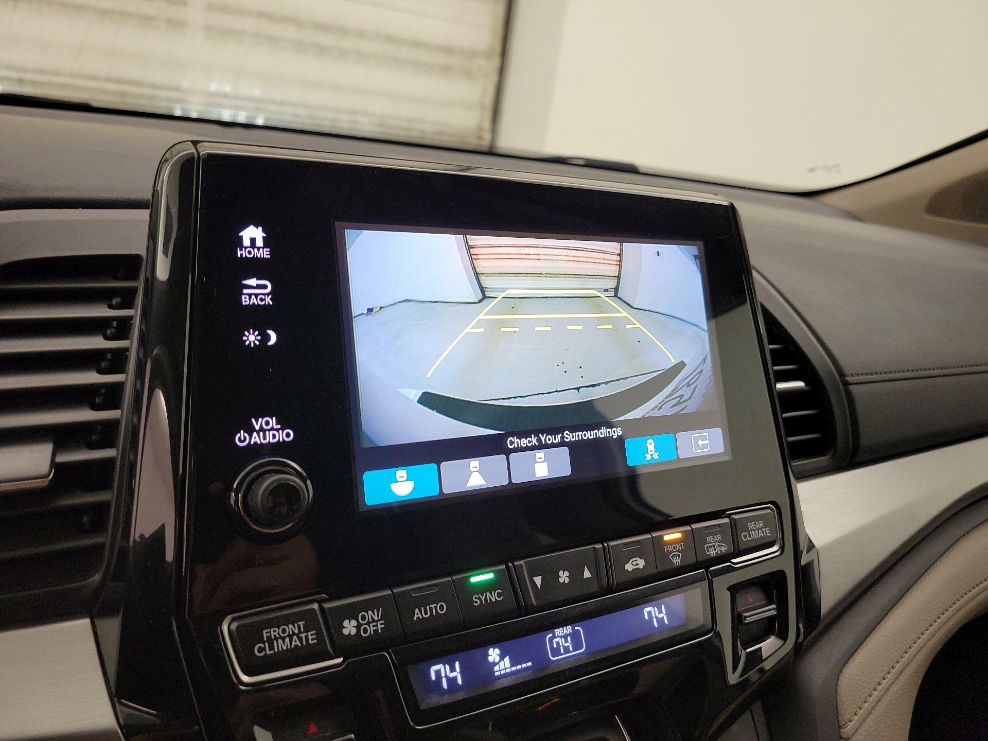 Thumbnail: 2019 Honda Odyssey - 15