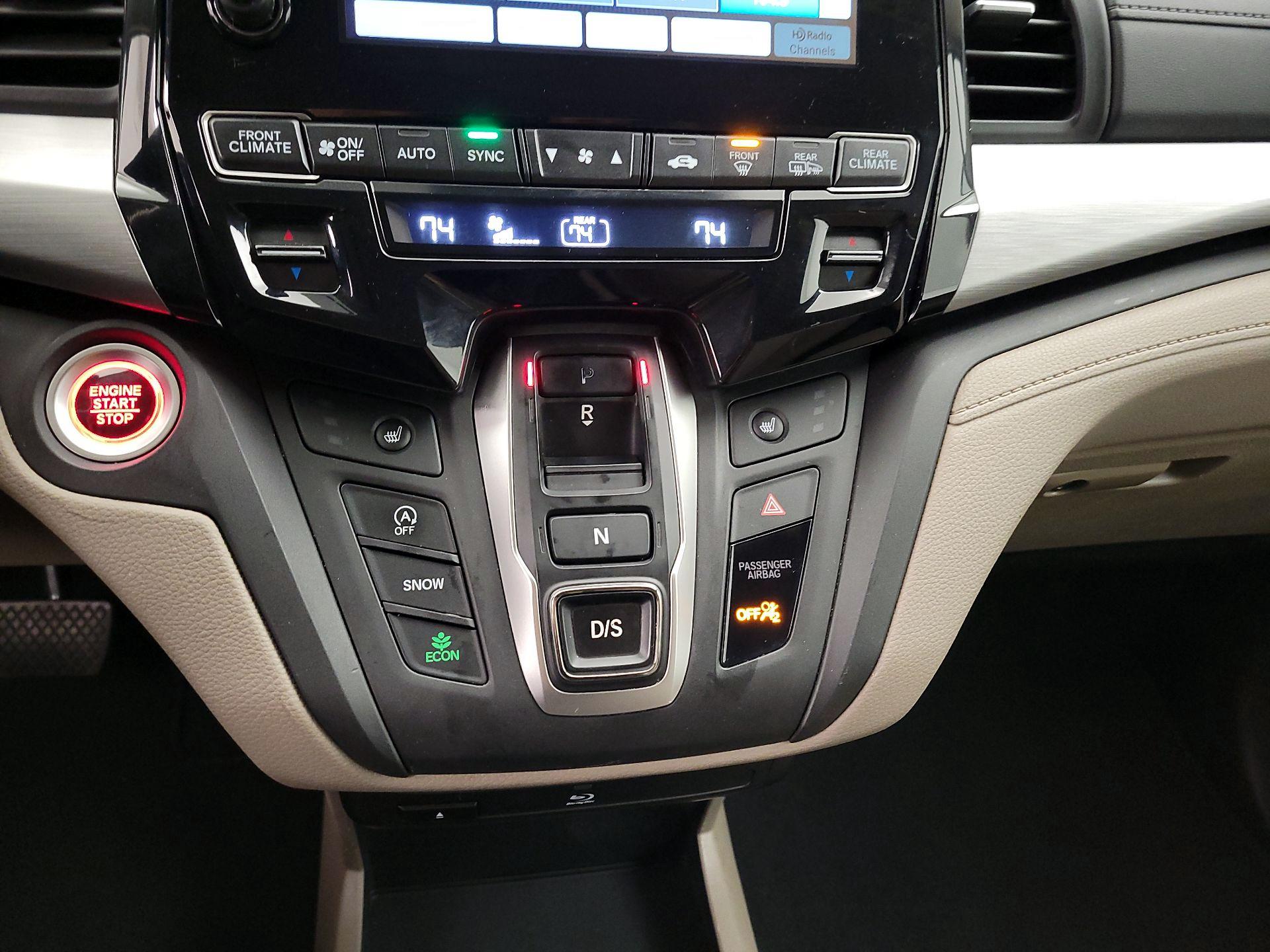 Thumbnail: 2019 Honda Odyssey - 18