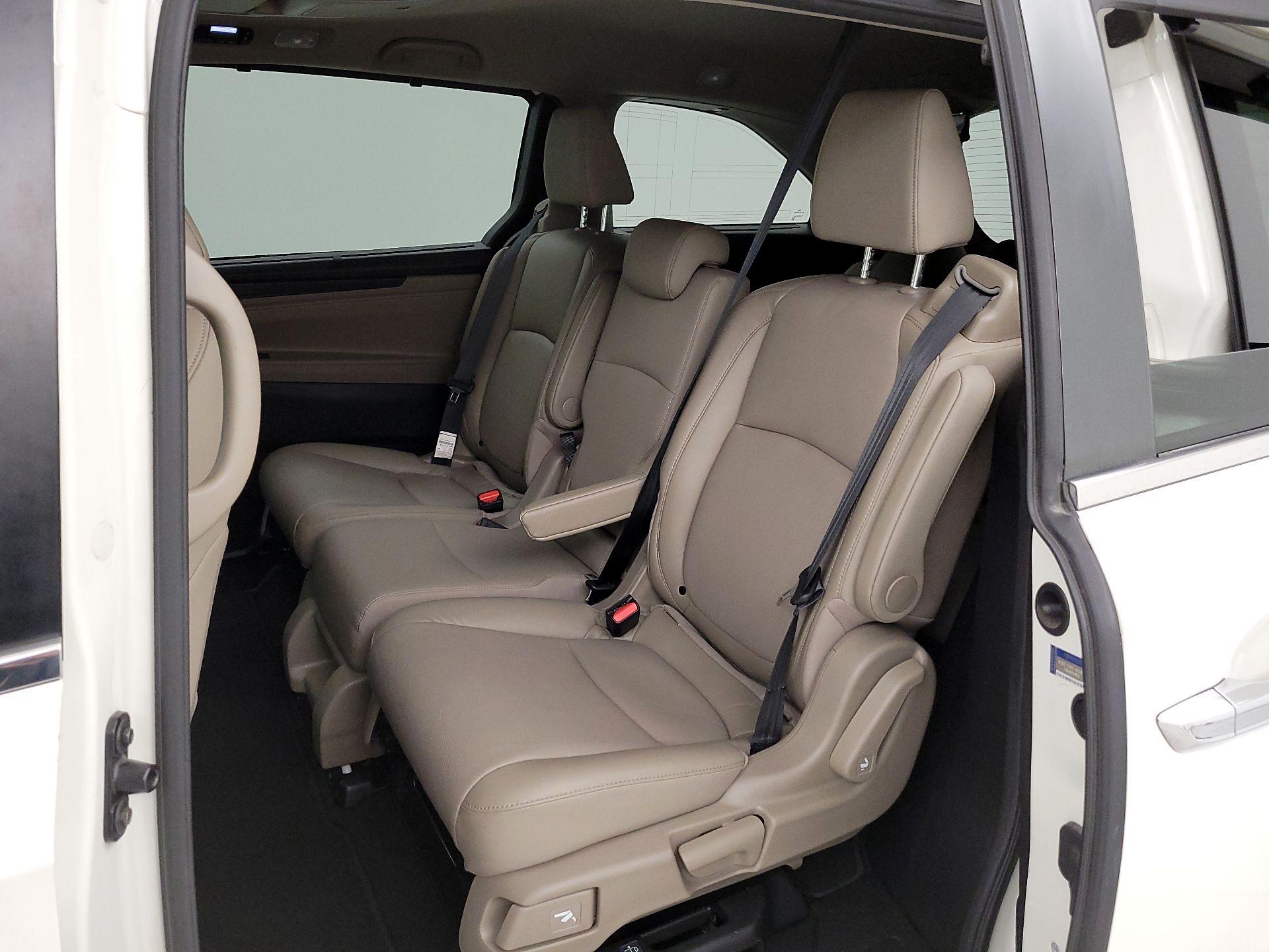 Thumbnail: 2019 Honda Odyssey - 20