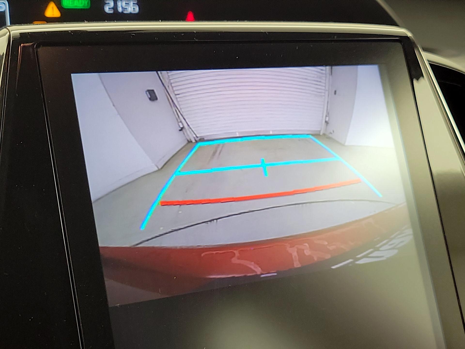 Thumbnail: 2020 Toyota Prius Prime - 15