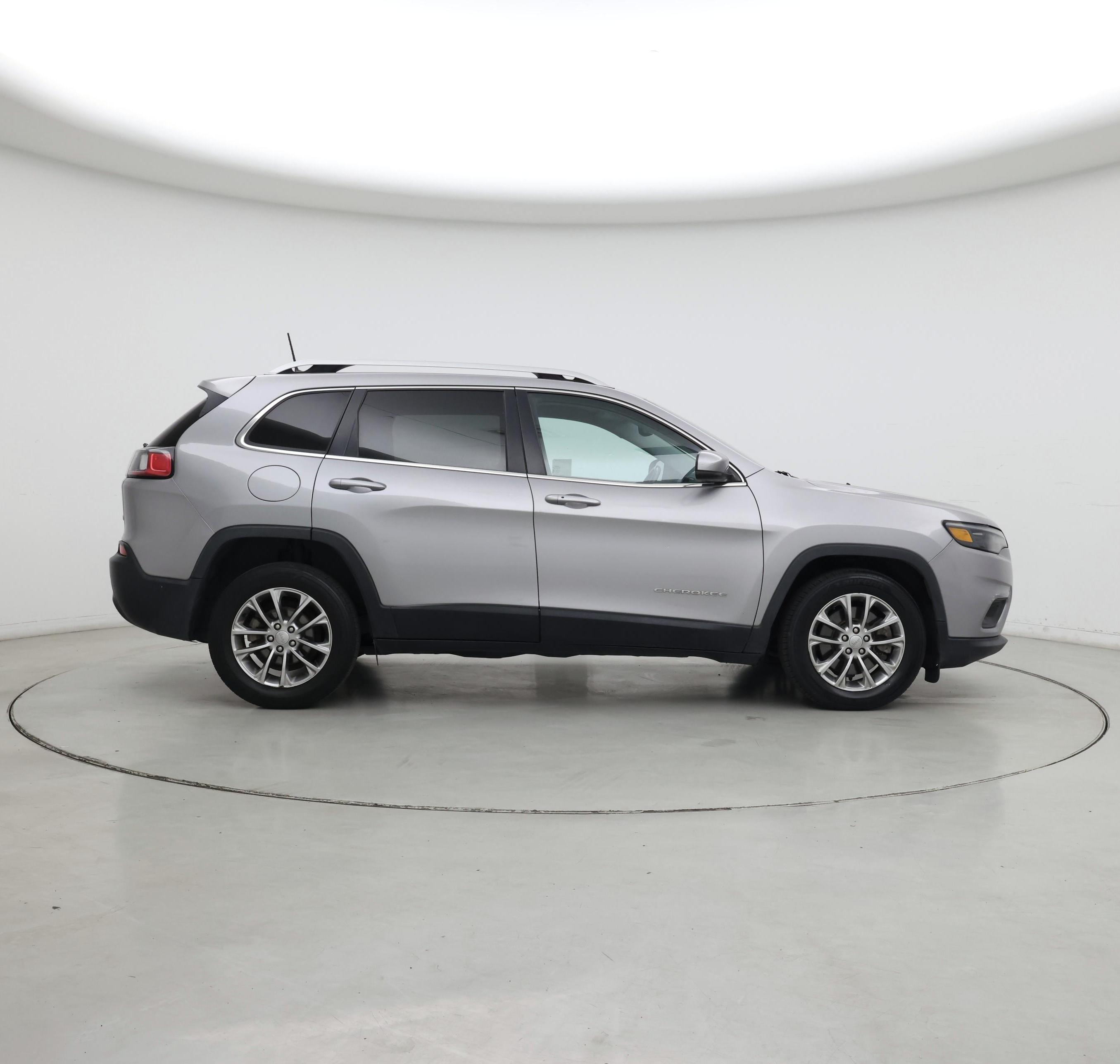 Thumbnail: 2019 Jeep Cherokee - 7