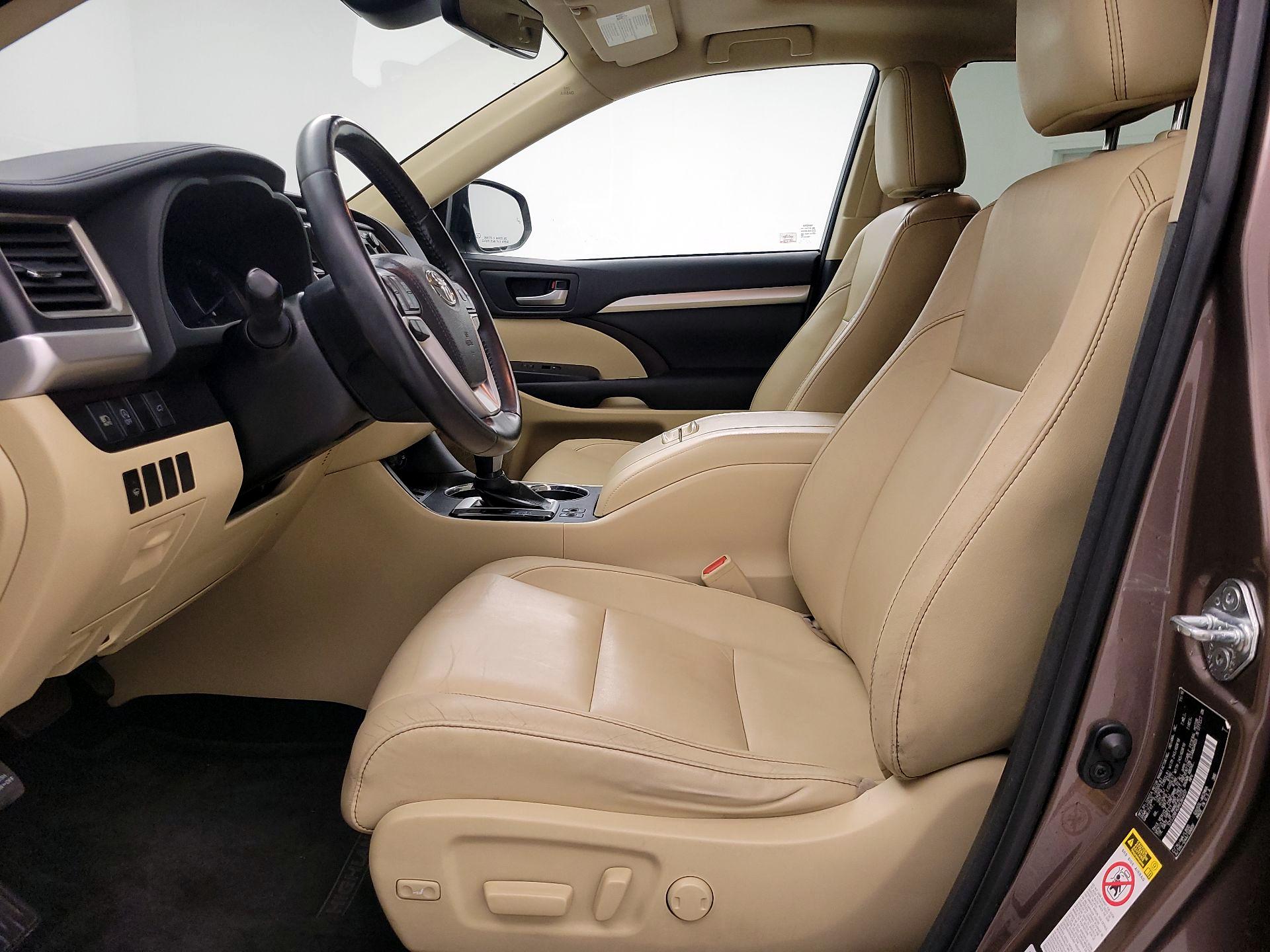 Thumbnail: 2017 Toyota Highlander - 11