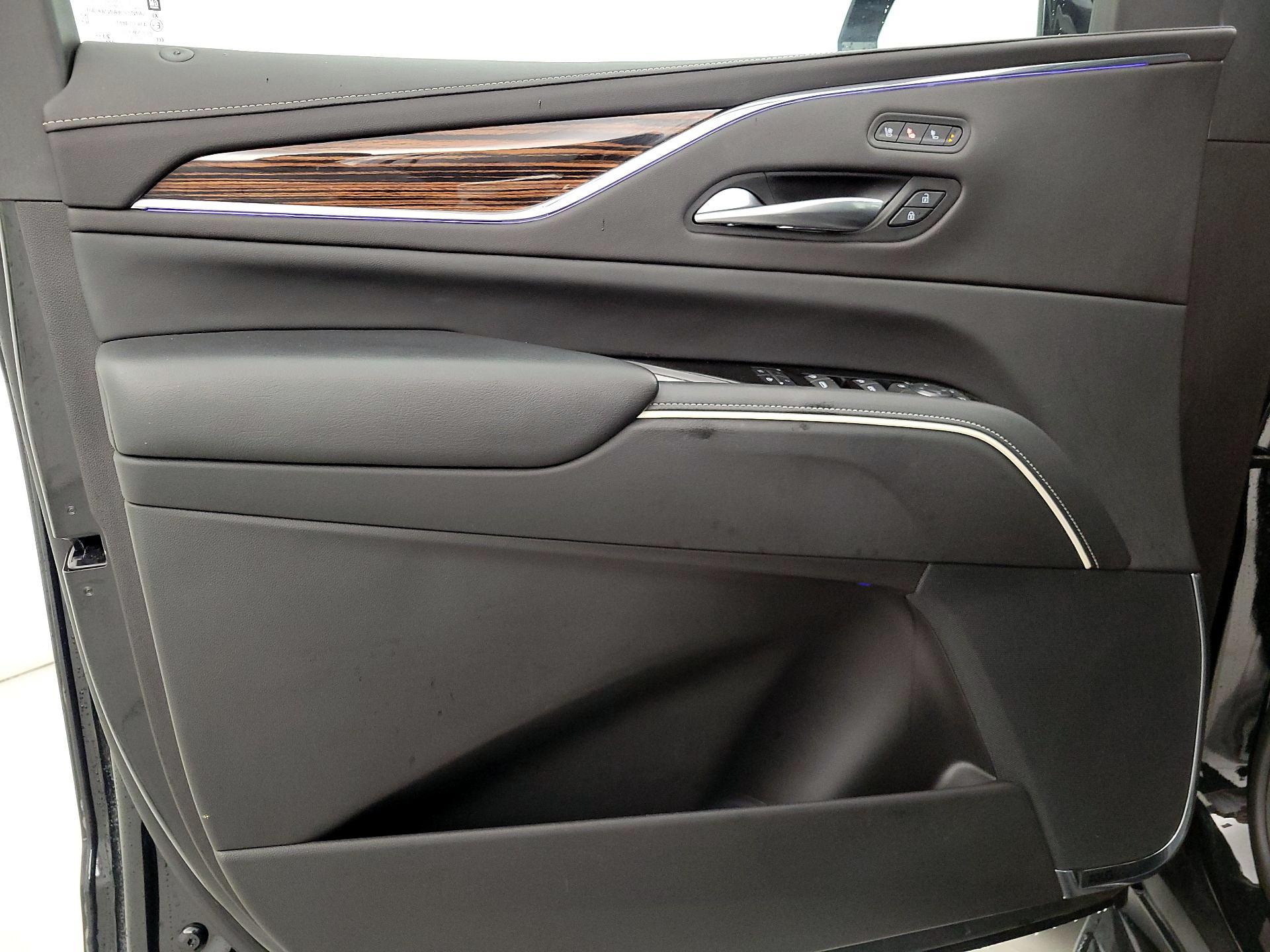 Thumbnail: 2024 Cadillac Escalade - 12