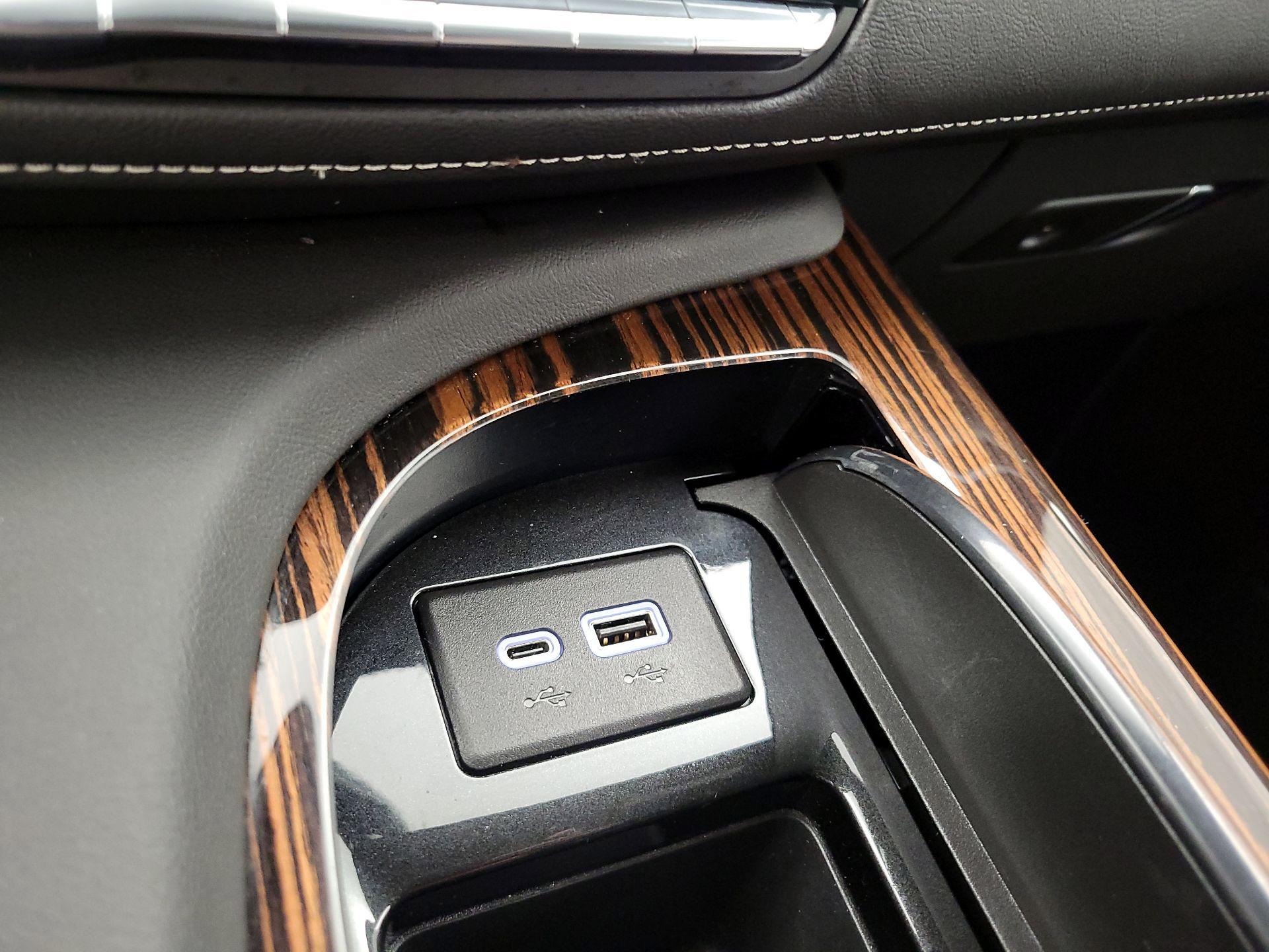 Thumbnail: 2024 Cadillac Escalade - 19