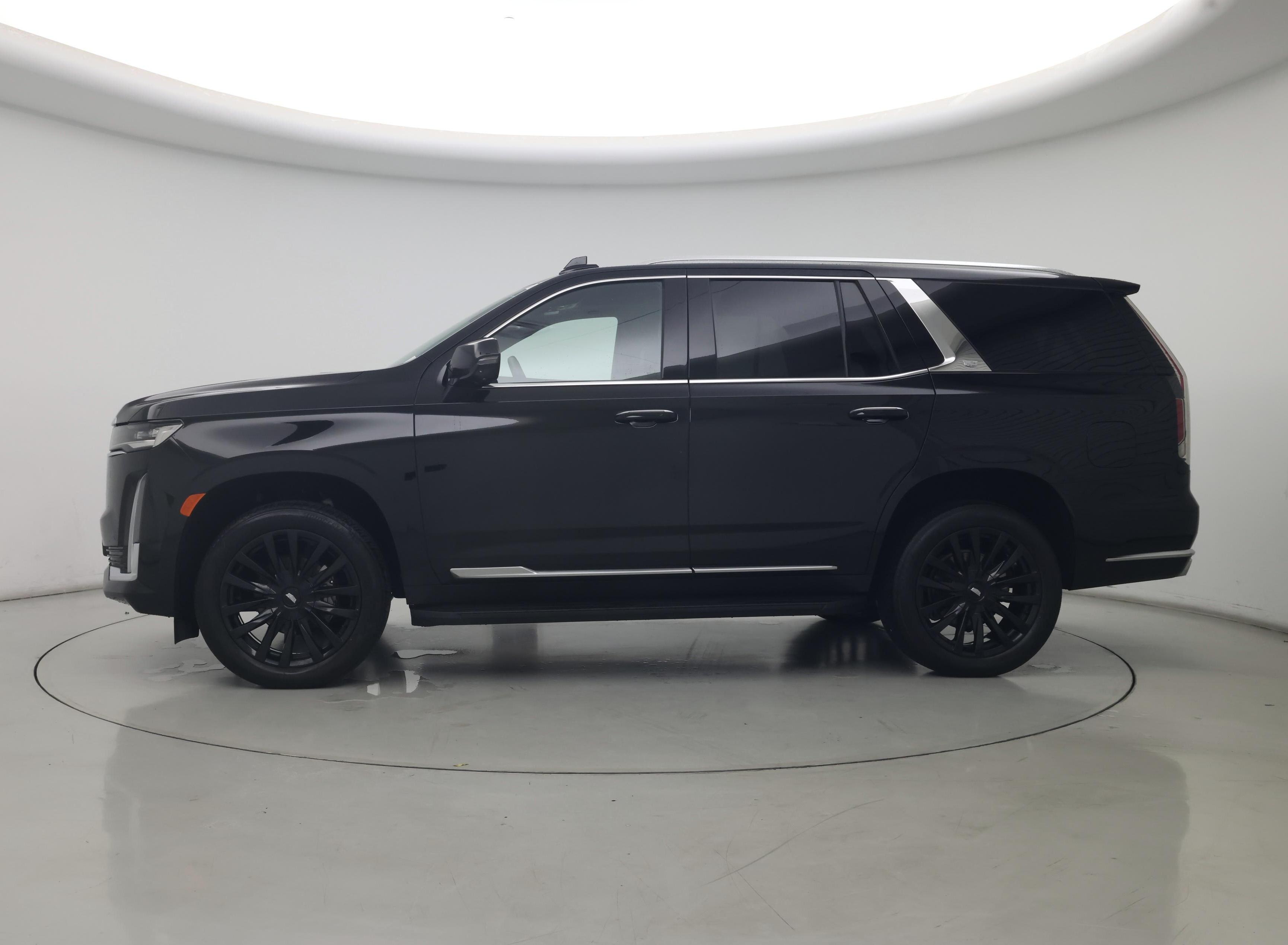 Thumbnail: 2024 Cadillac Escalade - 3