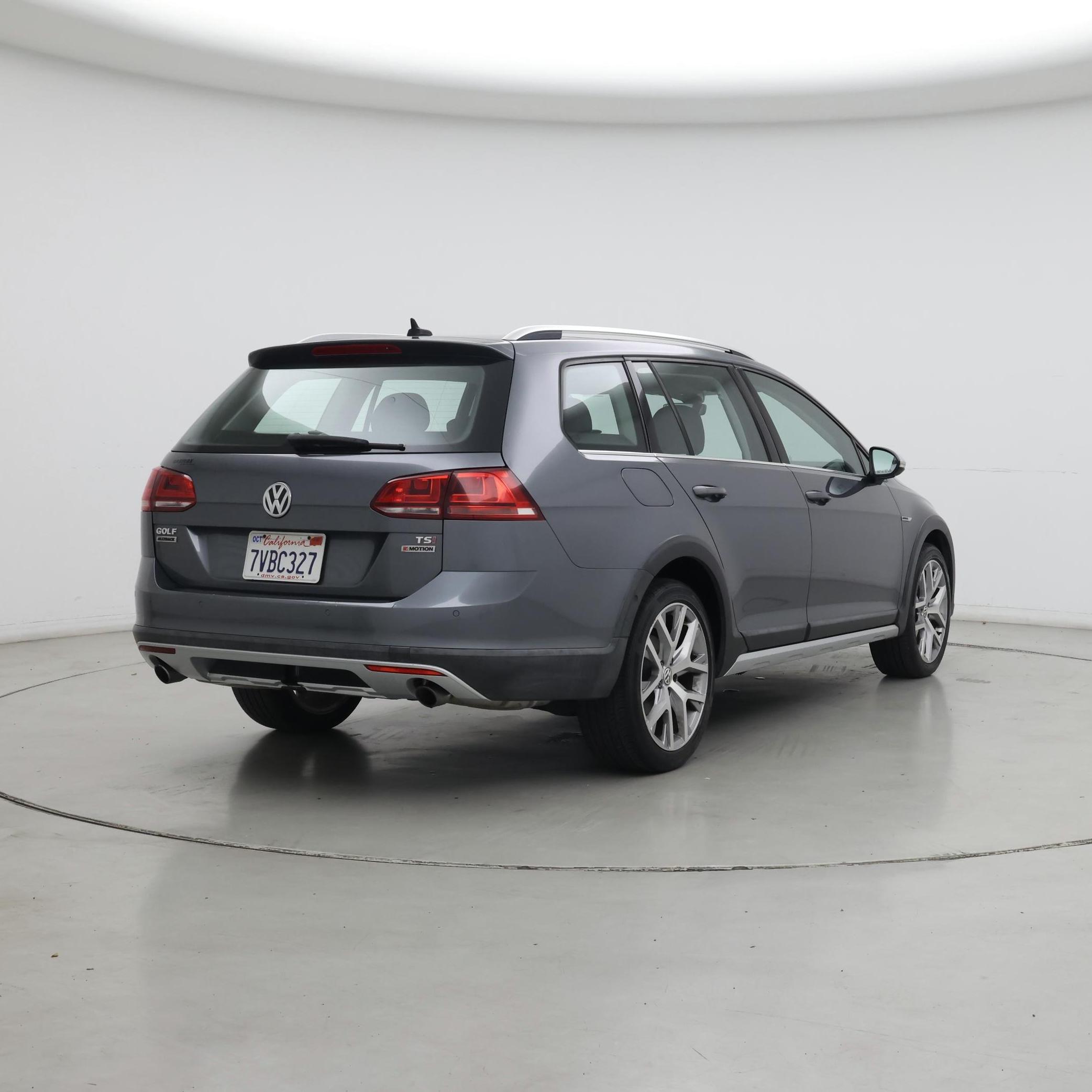 Thumbnail: 2017 Volkswagen Golf - 8