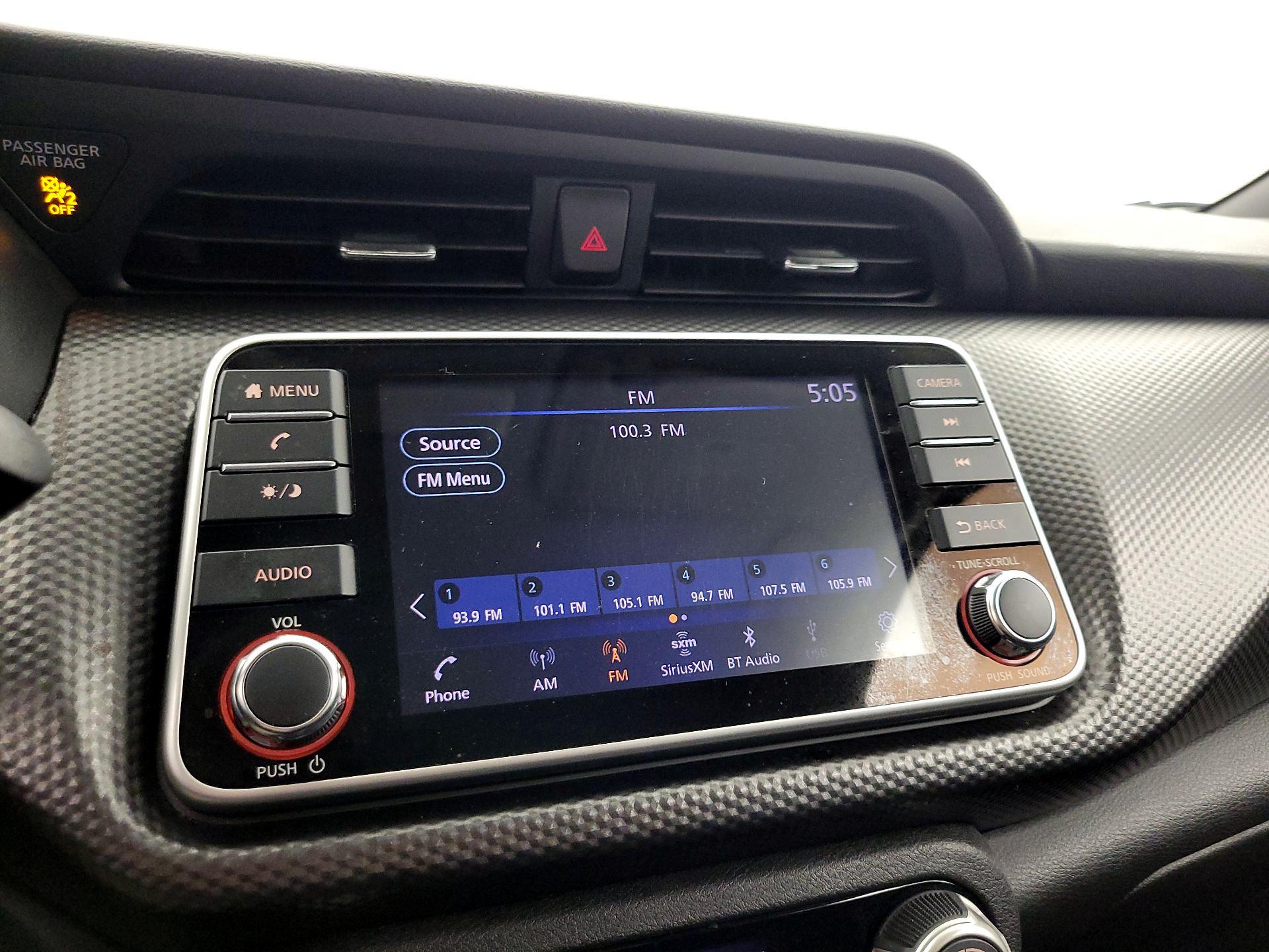 Thumbnail: 2019 Nissan Kicks - 15