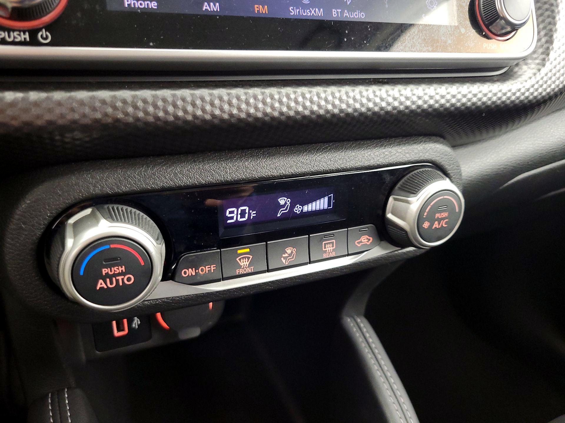 Thumbnail: 2019 Nissan Kicks - 16