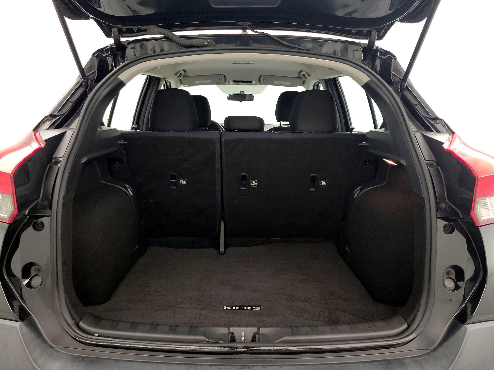 Thumbnail: 2019 Nissan Kicks - 20