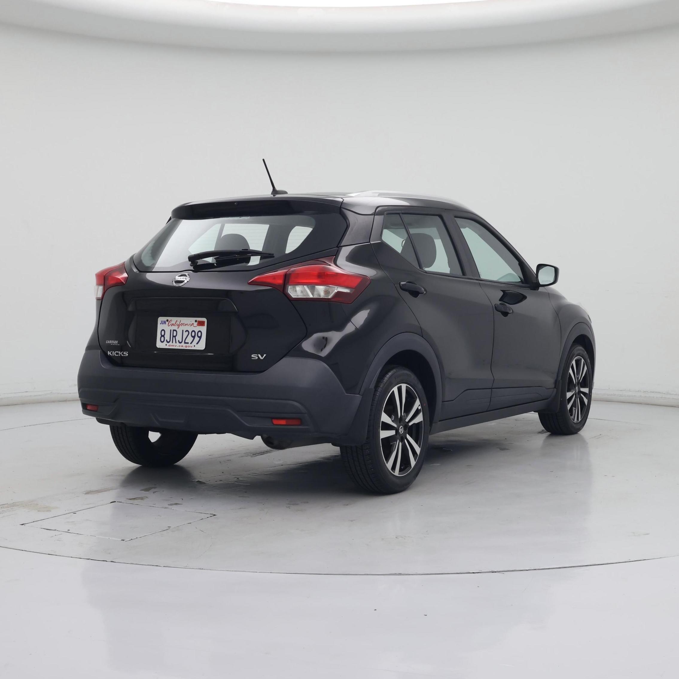 Thumbnail: 2019 Nissan Kicks - 8