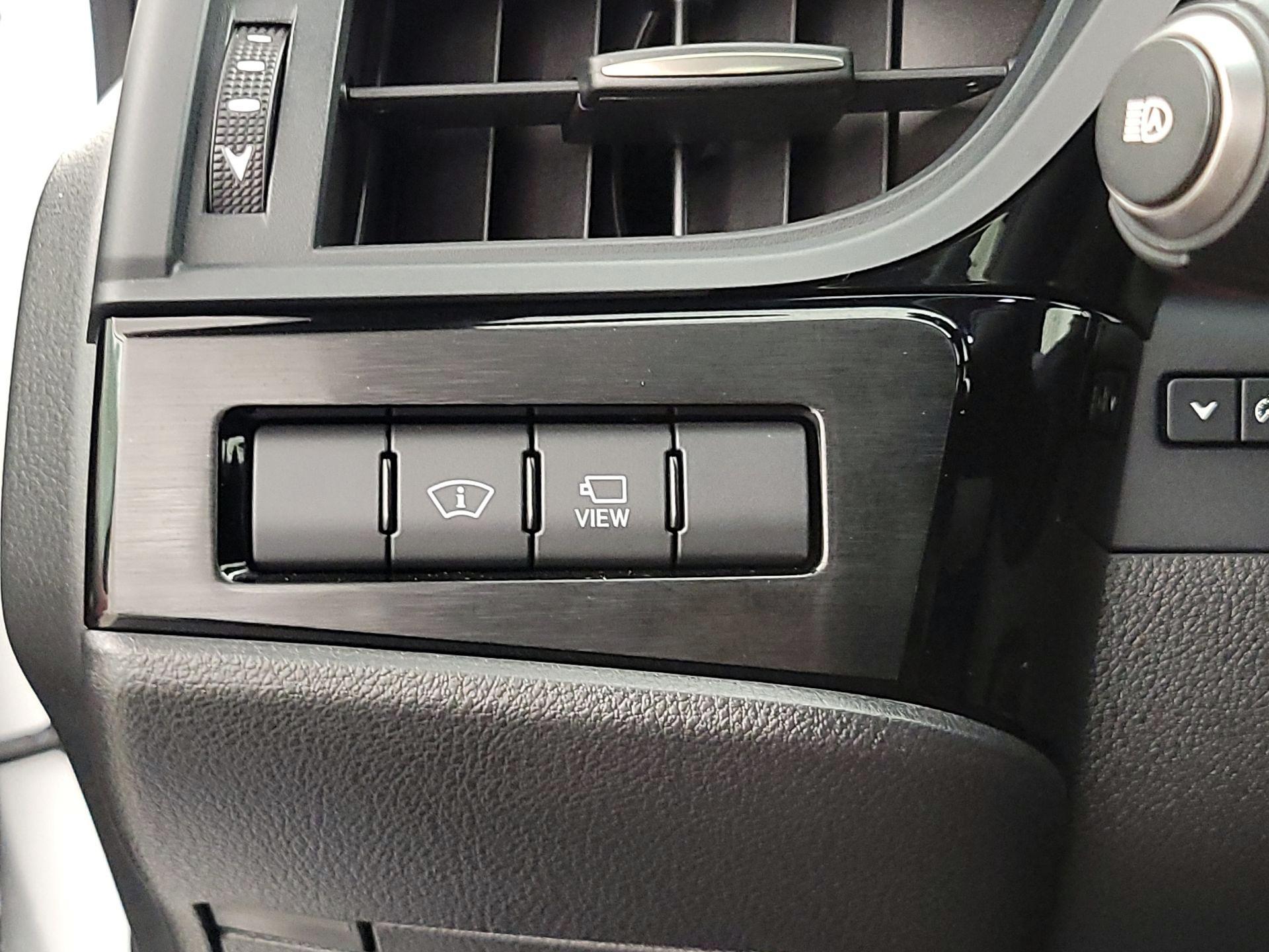 Thumbnail: 2024 Lexus ES - 13