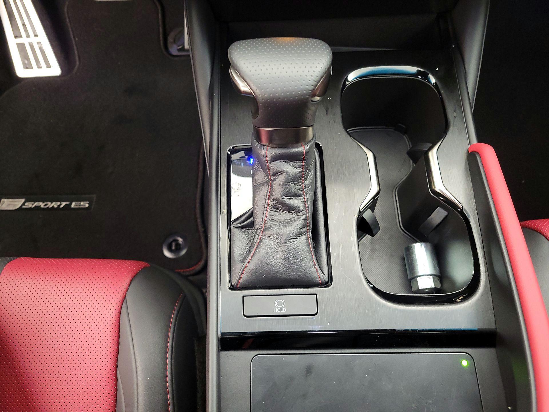 Thumbnail: 2024 Lexus ES - 17