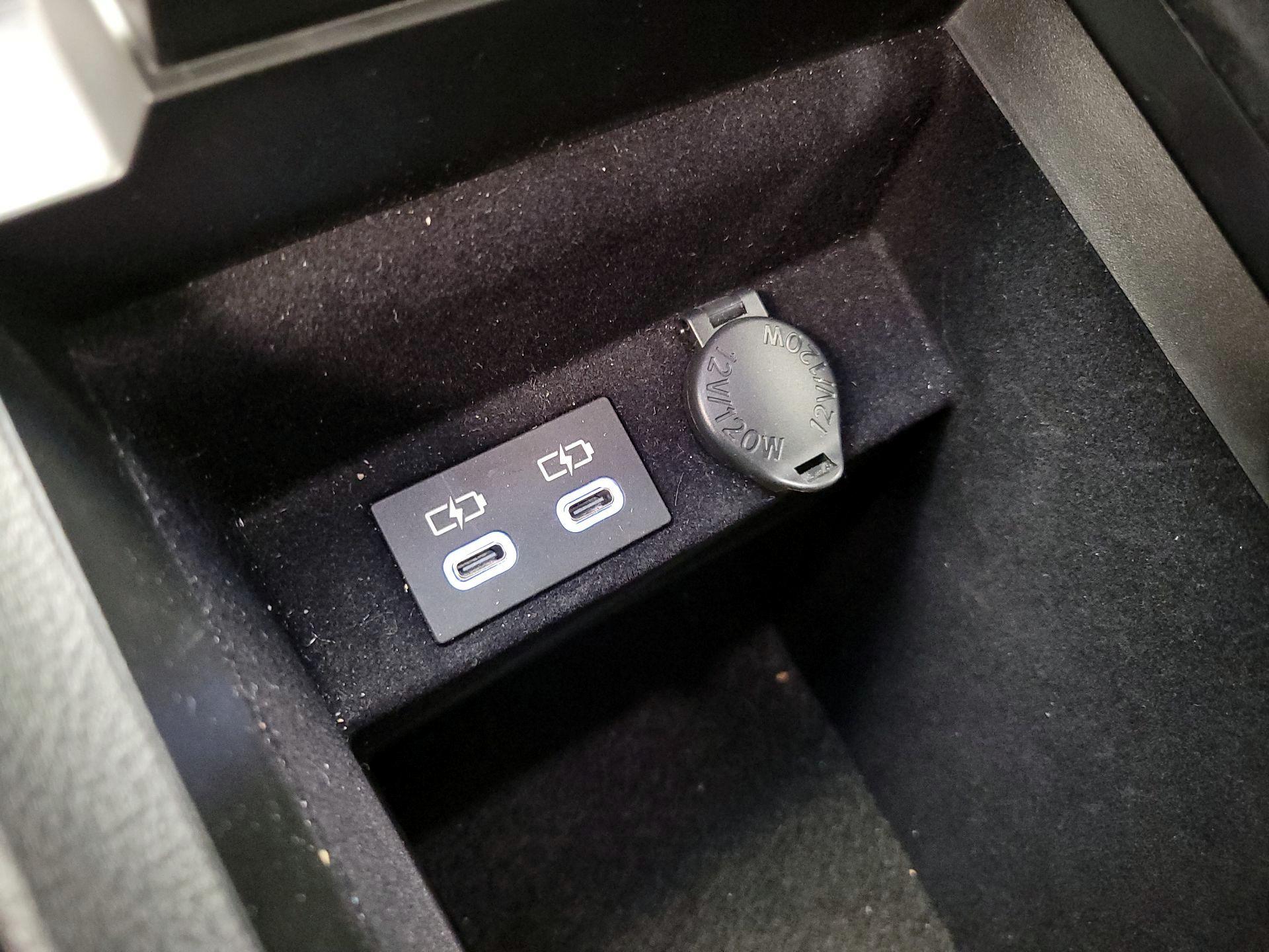 Thumbnail: 2024 Lexus ES - 18